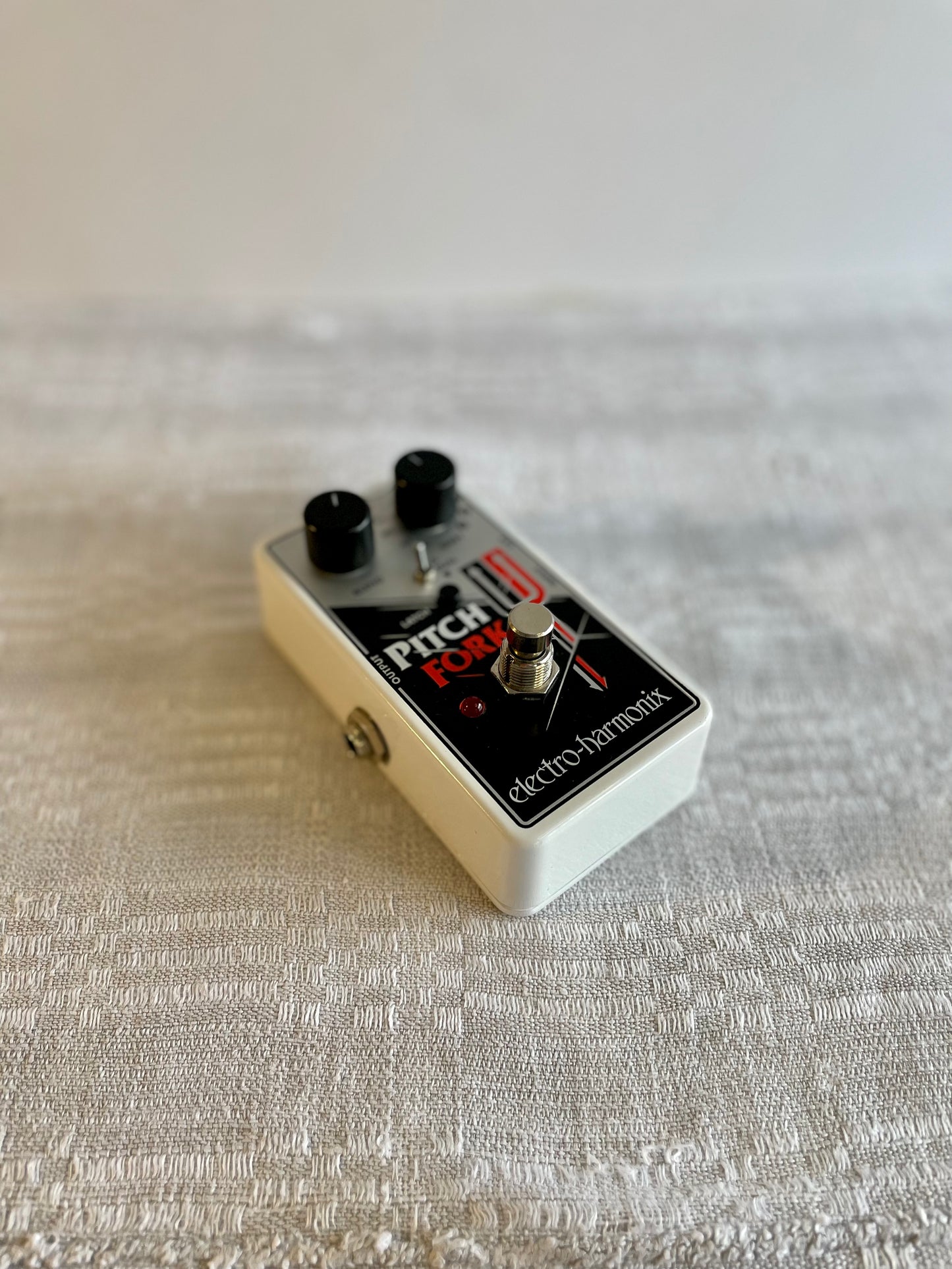 Electro-Harmonix Pitch Fork Polyphonic Pitch Shifter / Harmony Pedal