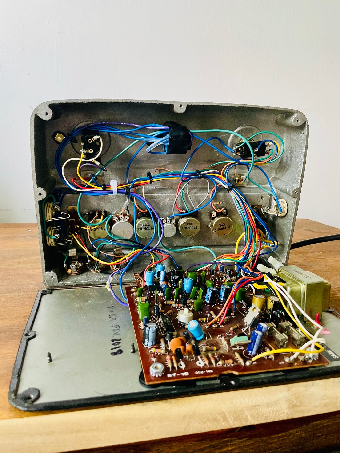 Boss CE-1 - Guitar impedance Mod. Headbangers - Chorus Ensemble 1976 - 1977