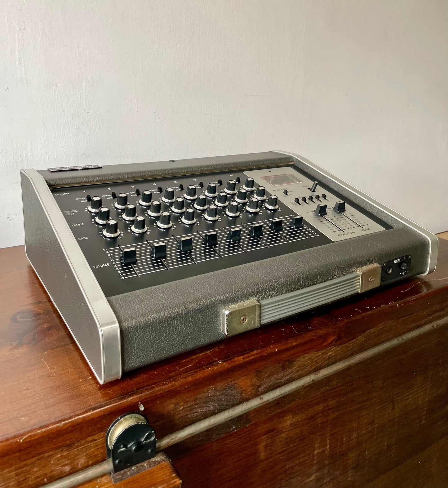 Yamaha PM-200