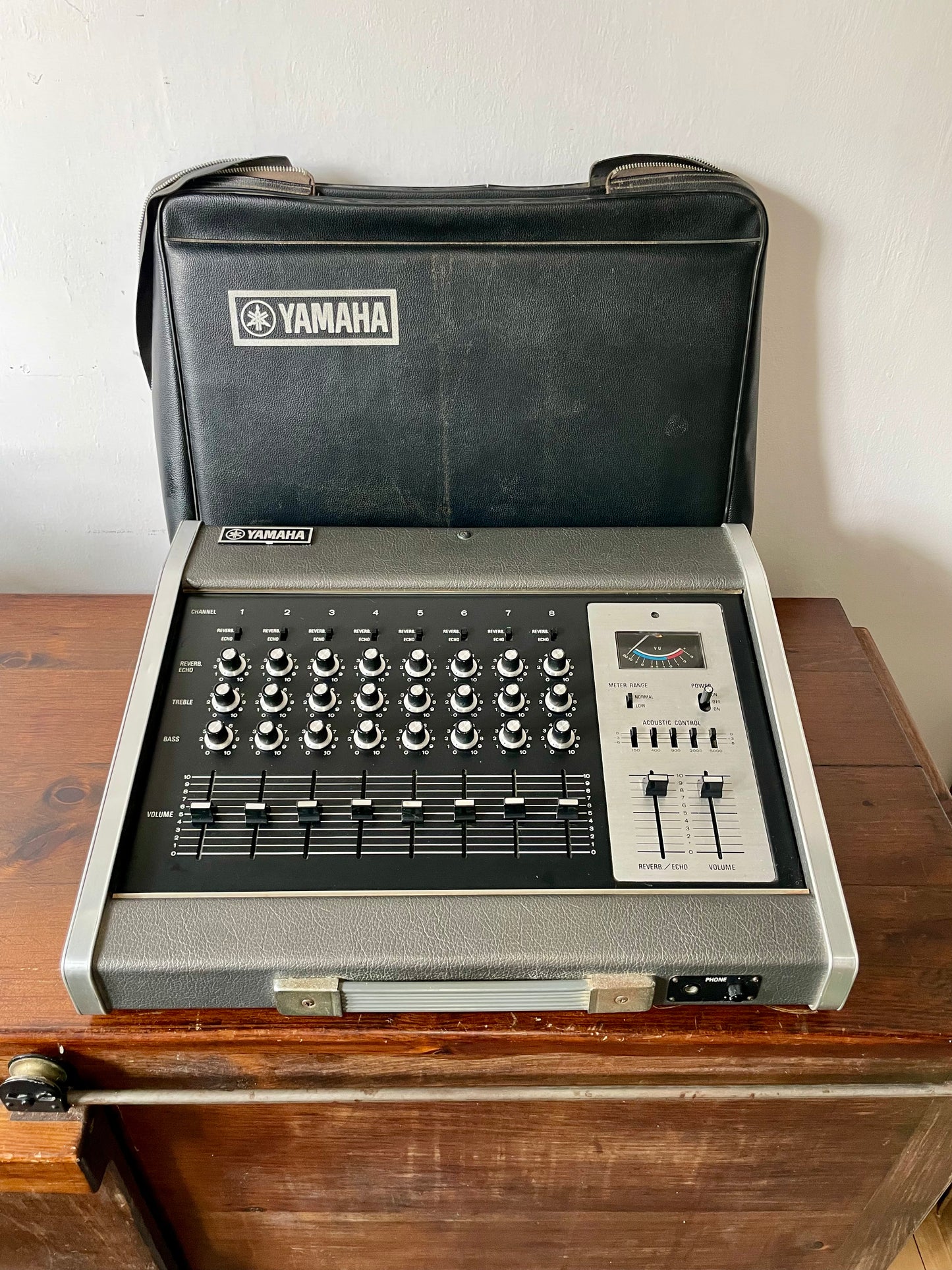 Yamaha PM-200