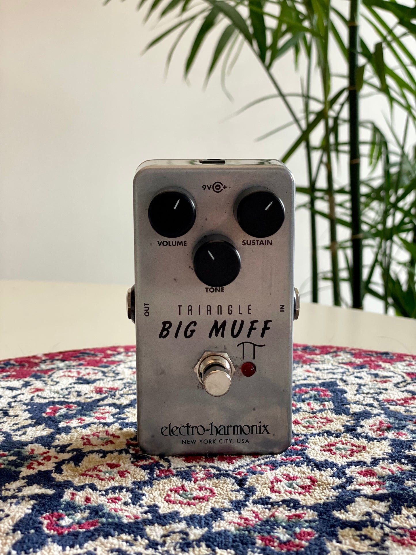 Electro-Harmonix Triangle Big Muff Pi