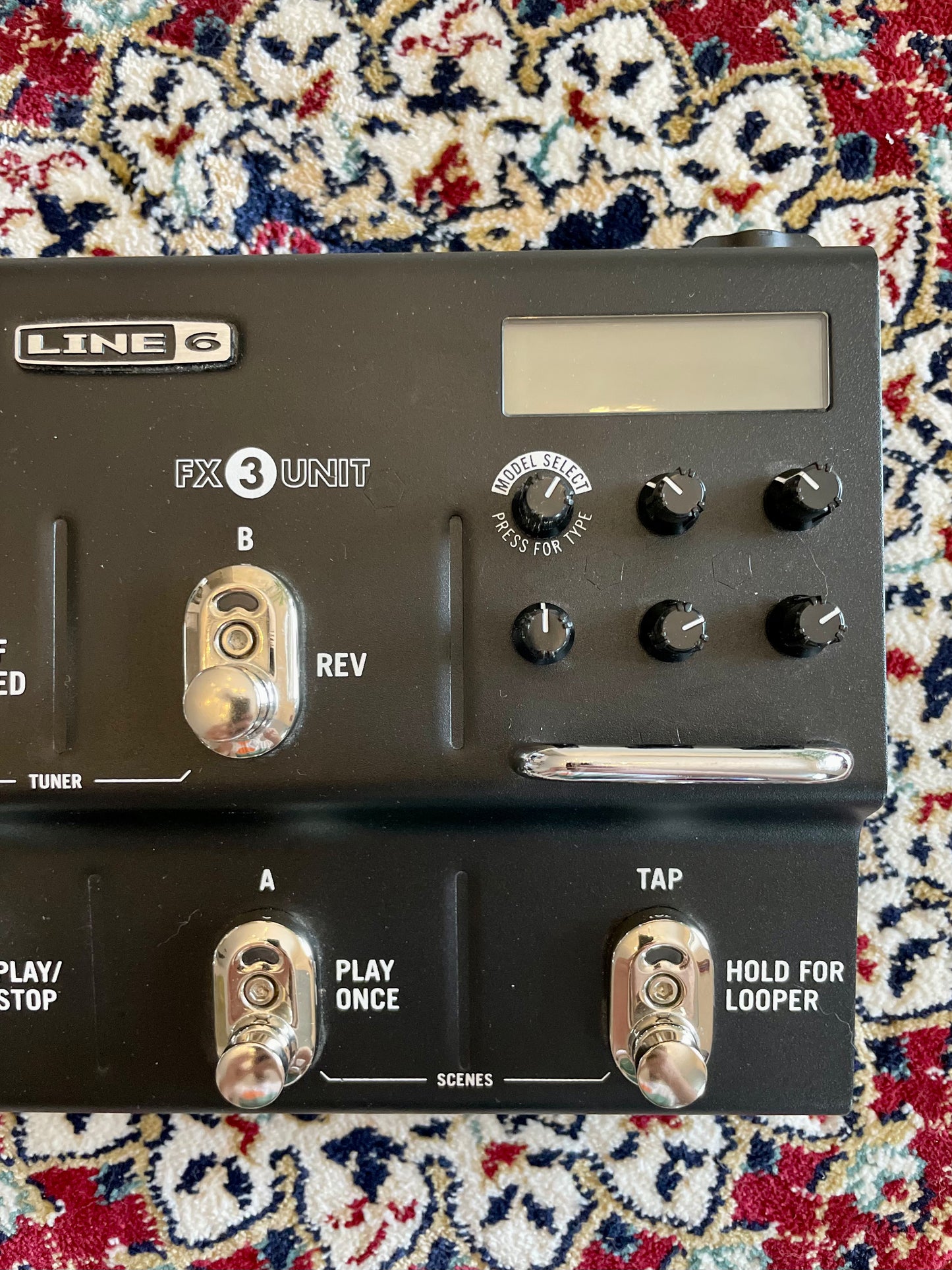 Line 6 M9 Stompbox Modeler with Power Supply