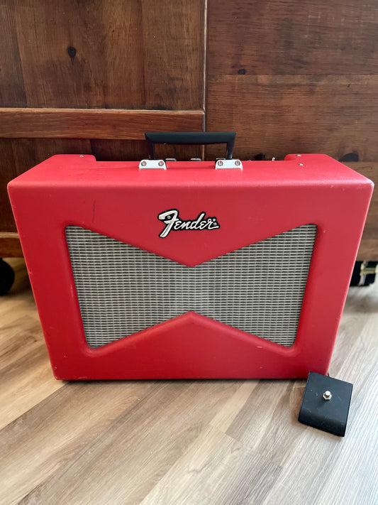 Fender Vaporizer Pawn Shop Series 12-Watt 2x10" Guitar Combo - Rocket Red