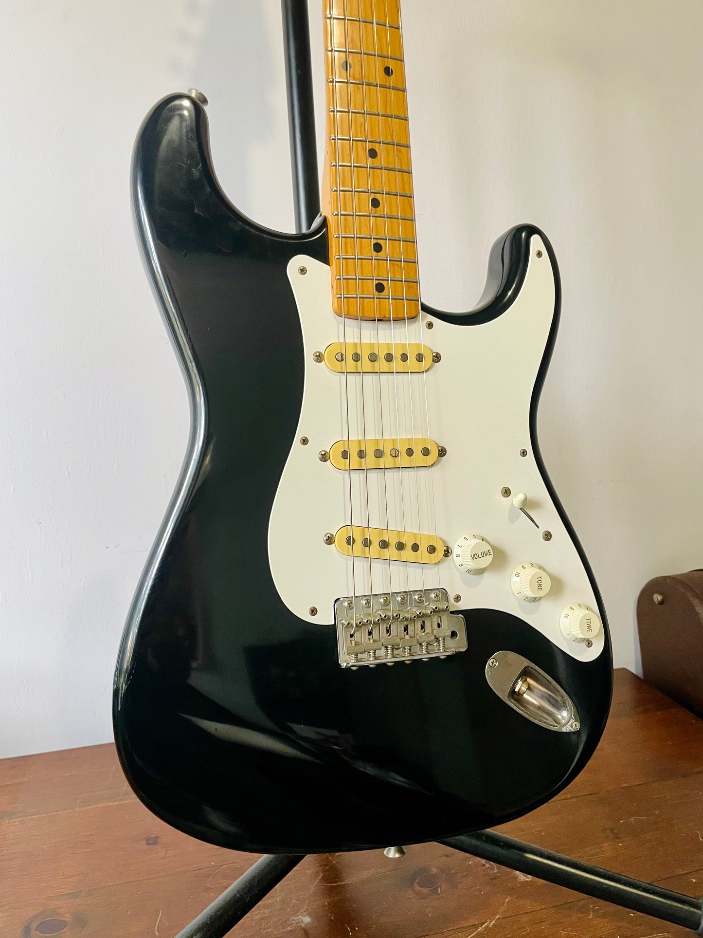 Fender Stratocaster - STD-57 - Made in Japan E serial