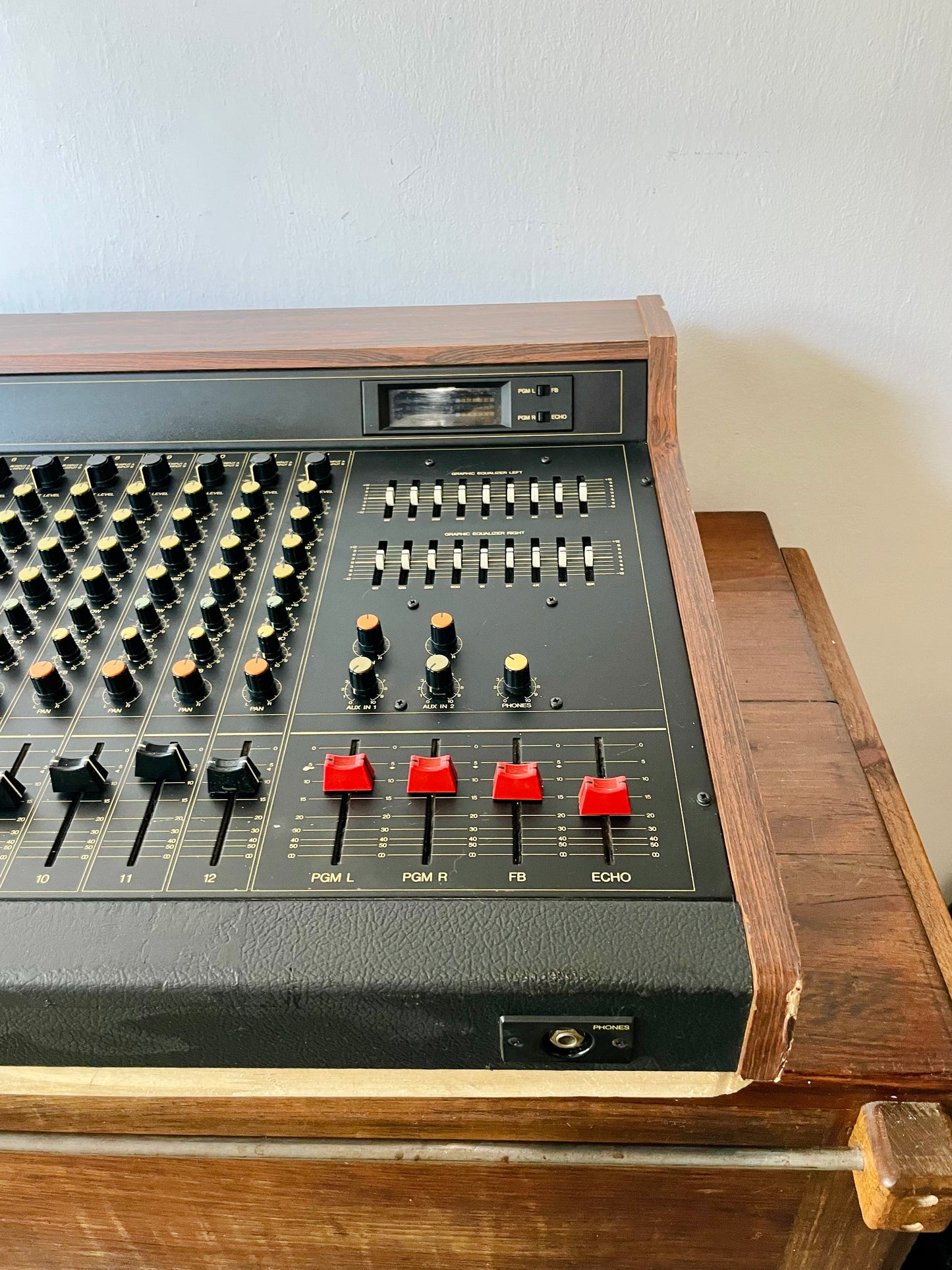 Yamaha MQ1202 "Japa-Neve", fully recapped + Direct-Out Headbangers Mod! Small PM1000, Tamura transformers, fat Pres. 4 band EQ