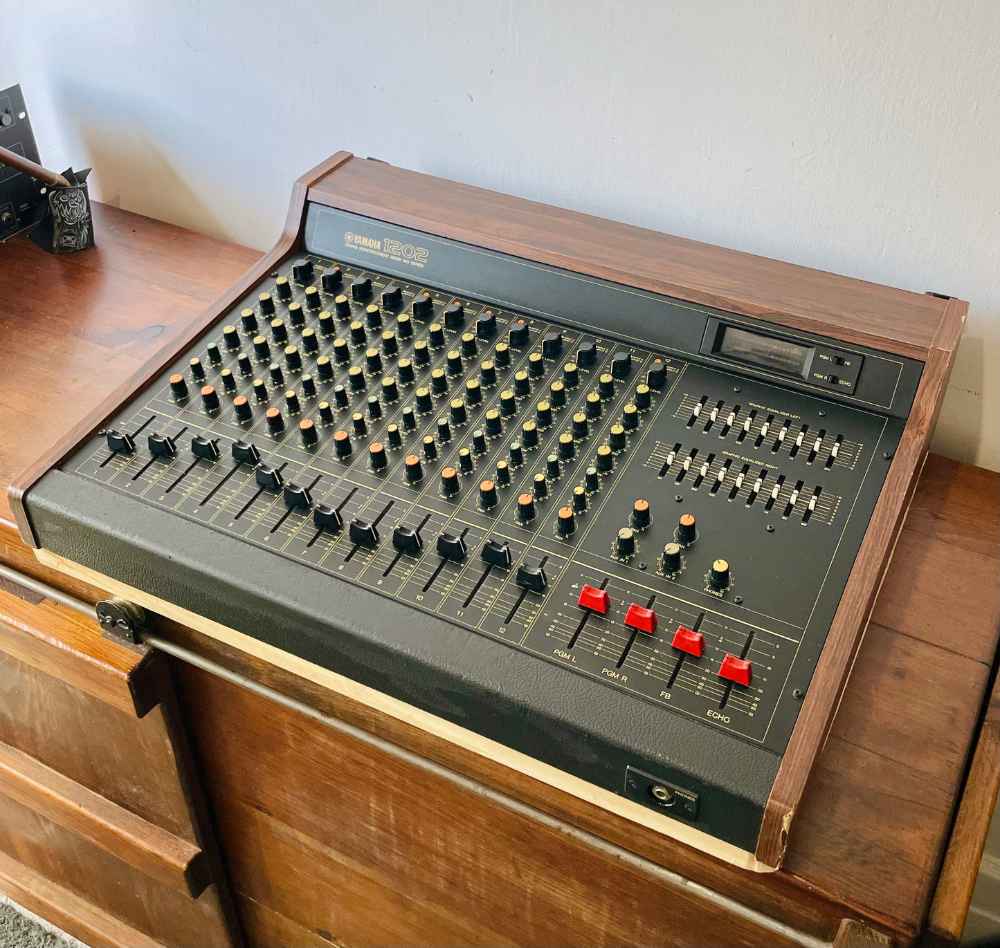 Yamaha MQ1202 "Japa-Neve", fully recapped + Direct-Out Headbangers Mod! Small PM1000, Tamura transformers, fat Pres. 4 band EQ