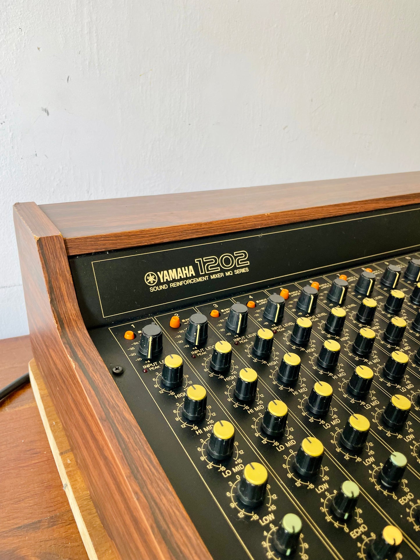 Yamaha MQ1202 "Japa-Neve", fully recapped + Direct-Out Headbangers Mod! Small PM1000, Tamura transformers, fat Pres. 4 band EQ