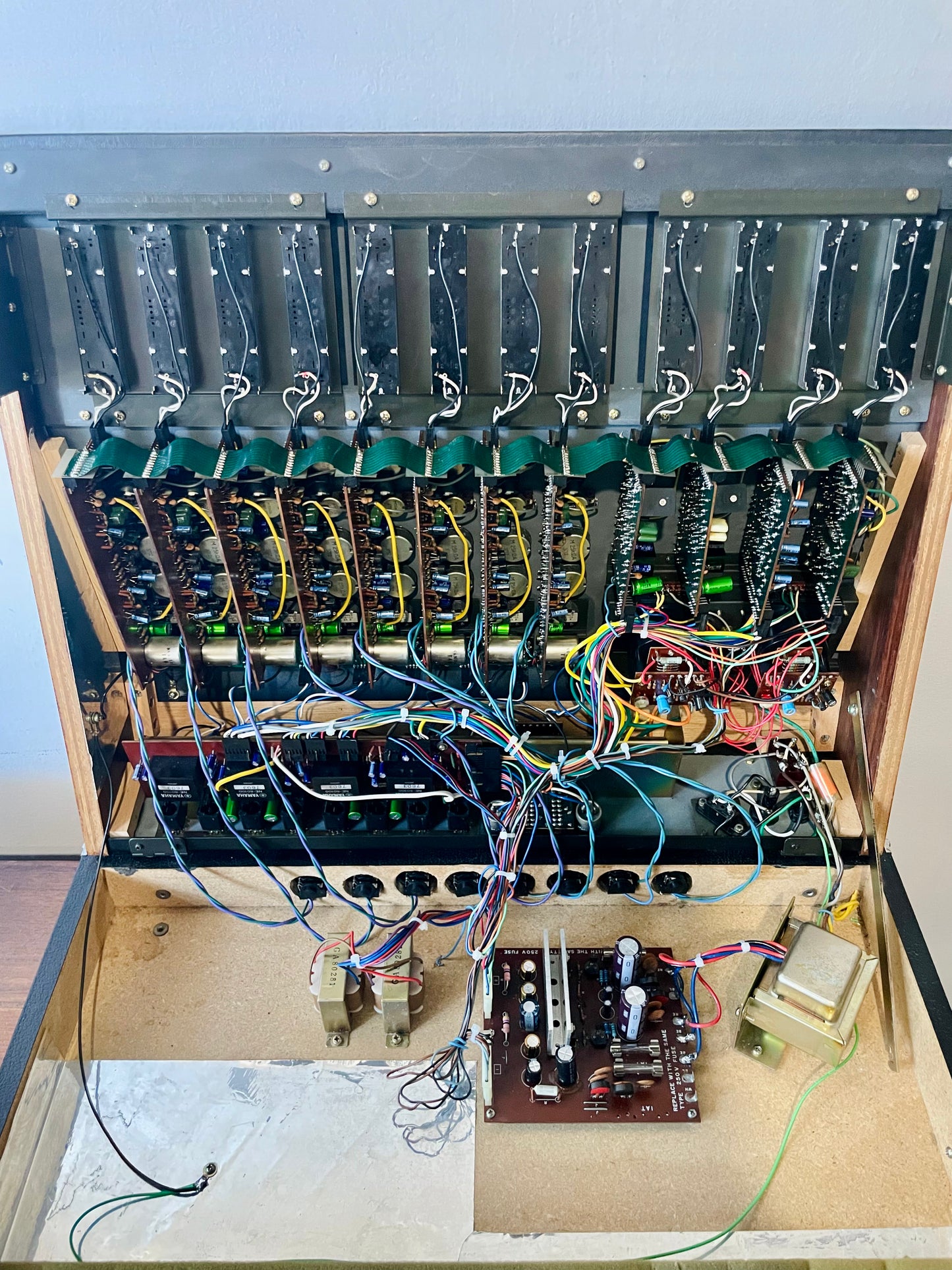 Yamaha PM-430 "Japa-Neve" fully recapped + Direct-Out Headbangers Mod! Tamura transformers 8-Channel Mixing Console 1970s