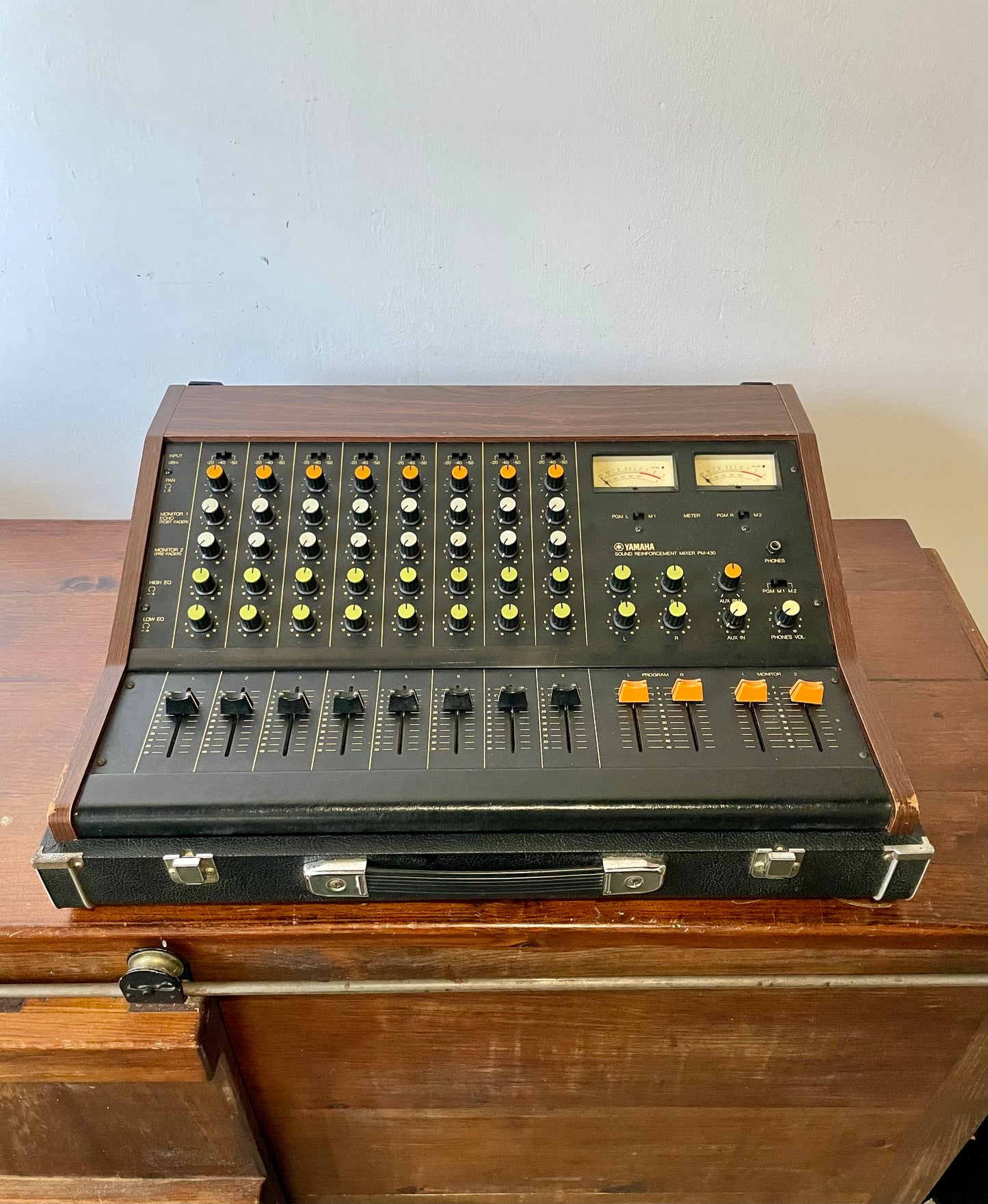 Yamaha PM-430 "Japa-Neve" fully recapped + Direct-Out Headbangers Mod! Tamura transformers 8-Channel Mixing Console 1970s