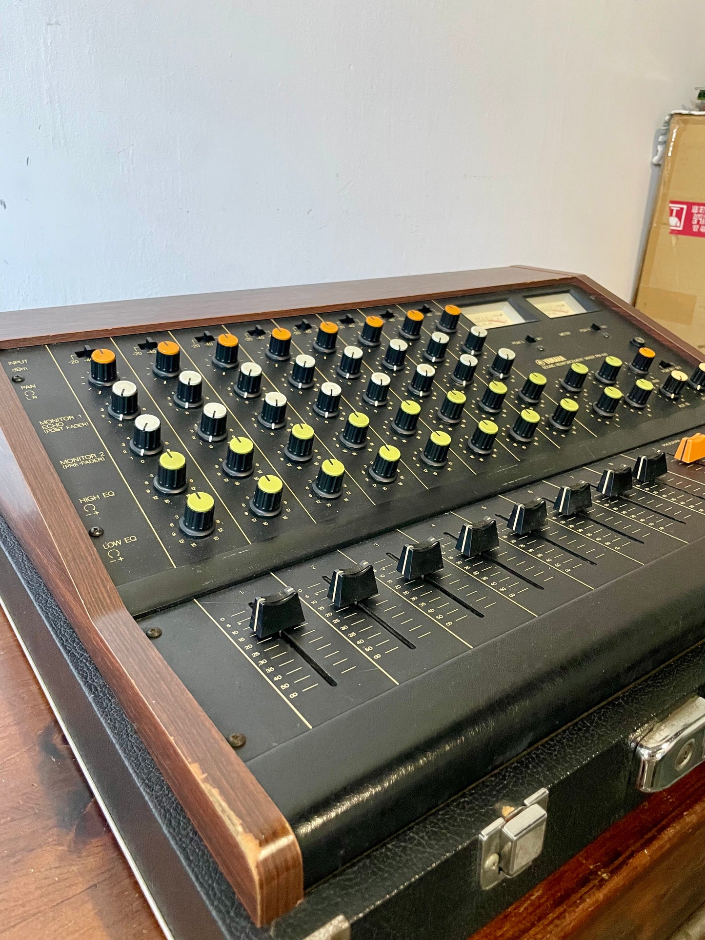 Yamaha PM-430 "Japa-Neve" fully recapped + Direct-Out Headbangers Mod! Tamura transformers 8-Channel Mixing Console 1970s