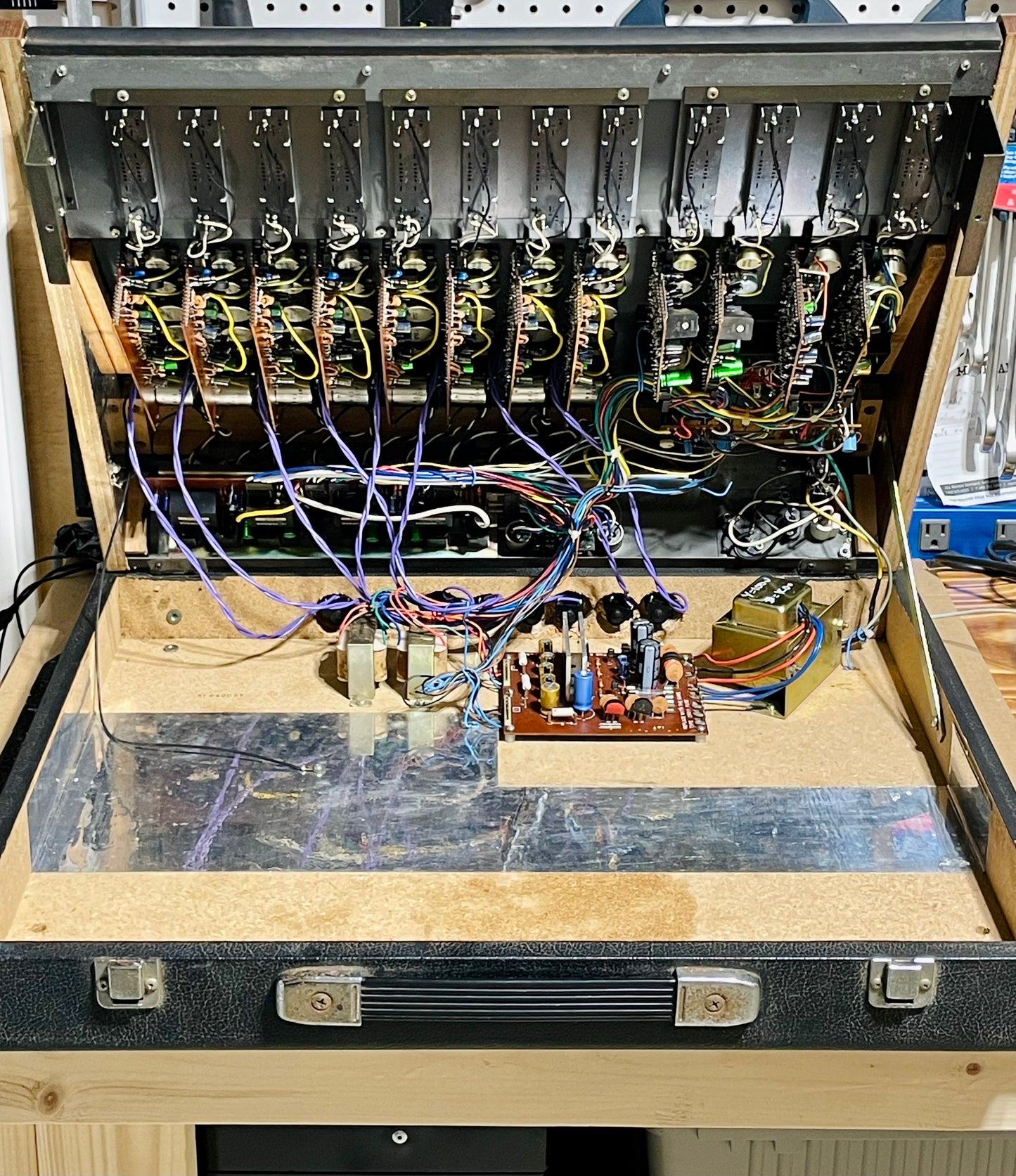Yamaha PM-430 "Japa-Neve" fully recapped + Direct-Out Headbangers Mod! Tamura transformers 8-Channel Mixing Console 1970s