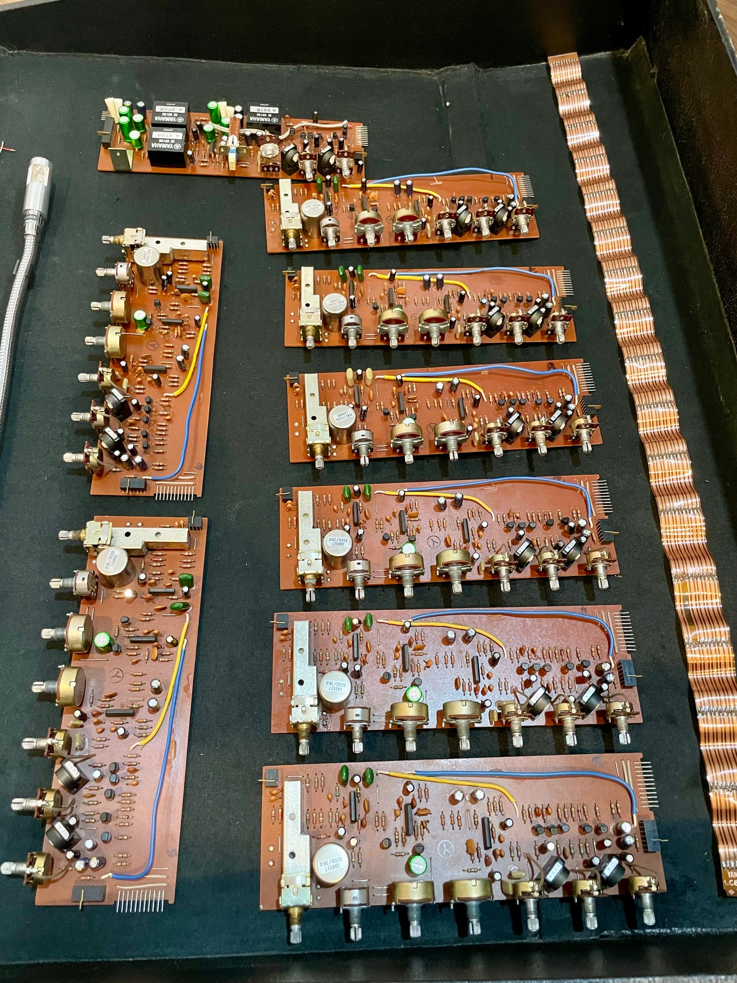 FREE SHIPPING - Yamaha PM-700 "Japa-Neve" fully recapped + Direct-Out Headbangers Tamura transformers 12-Channel Mixing Console 1970s