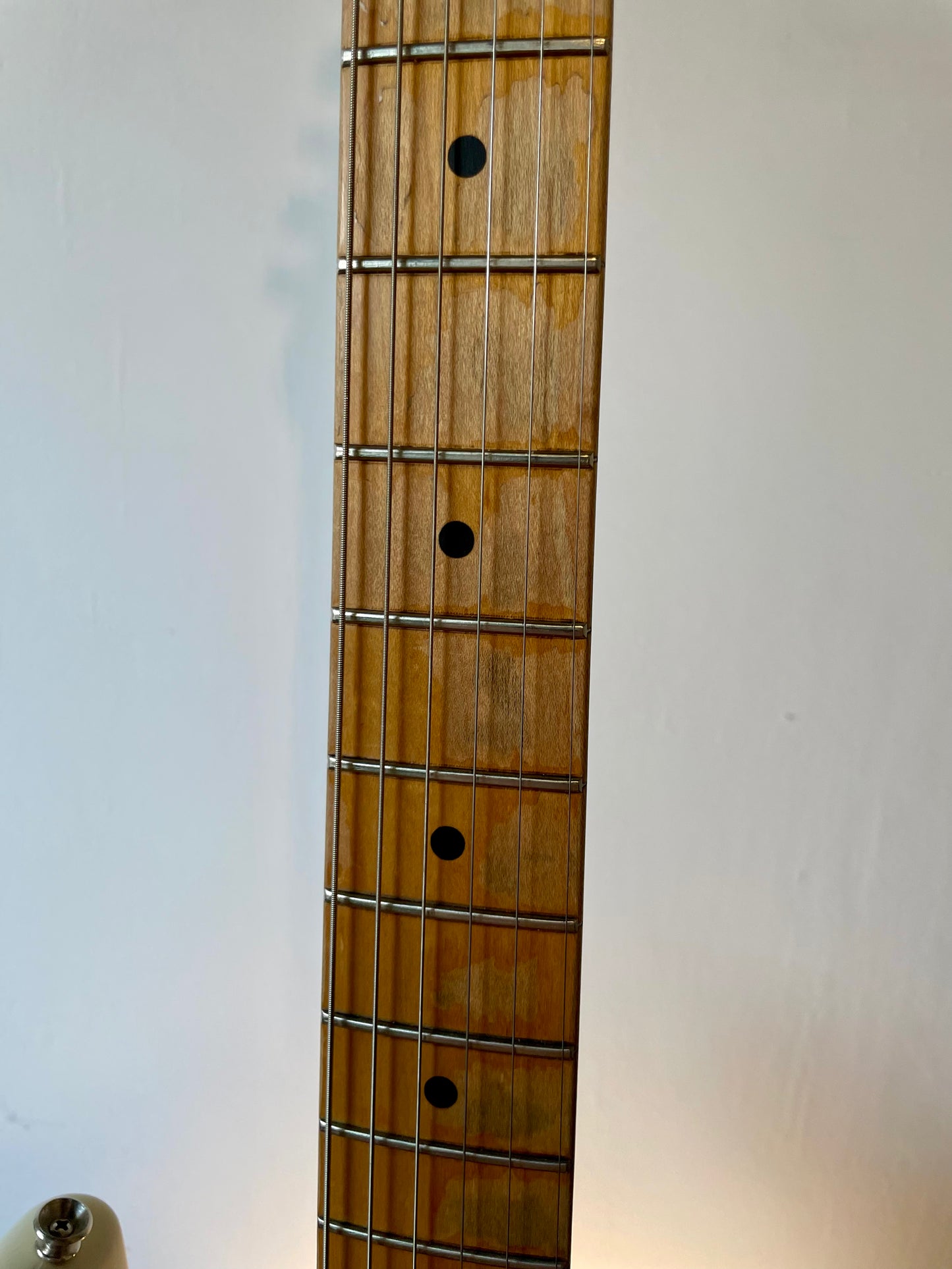 Fender California Stratocaster with Maple Fretboard 1997 - Vintage White