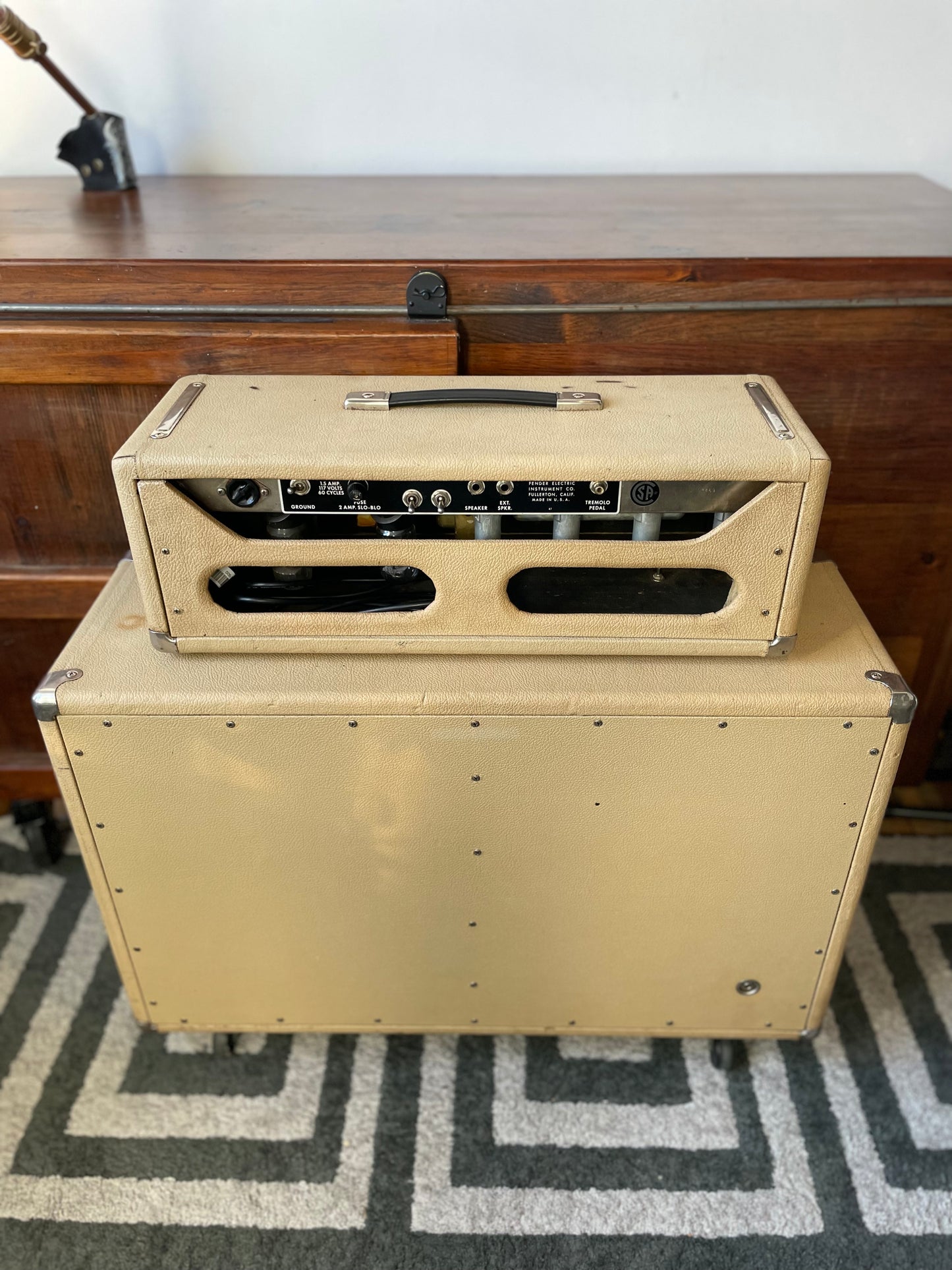 1964 Fender Bandmaster 40-Watt 2-Channel 2x12" Piggyback Guitar Amp