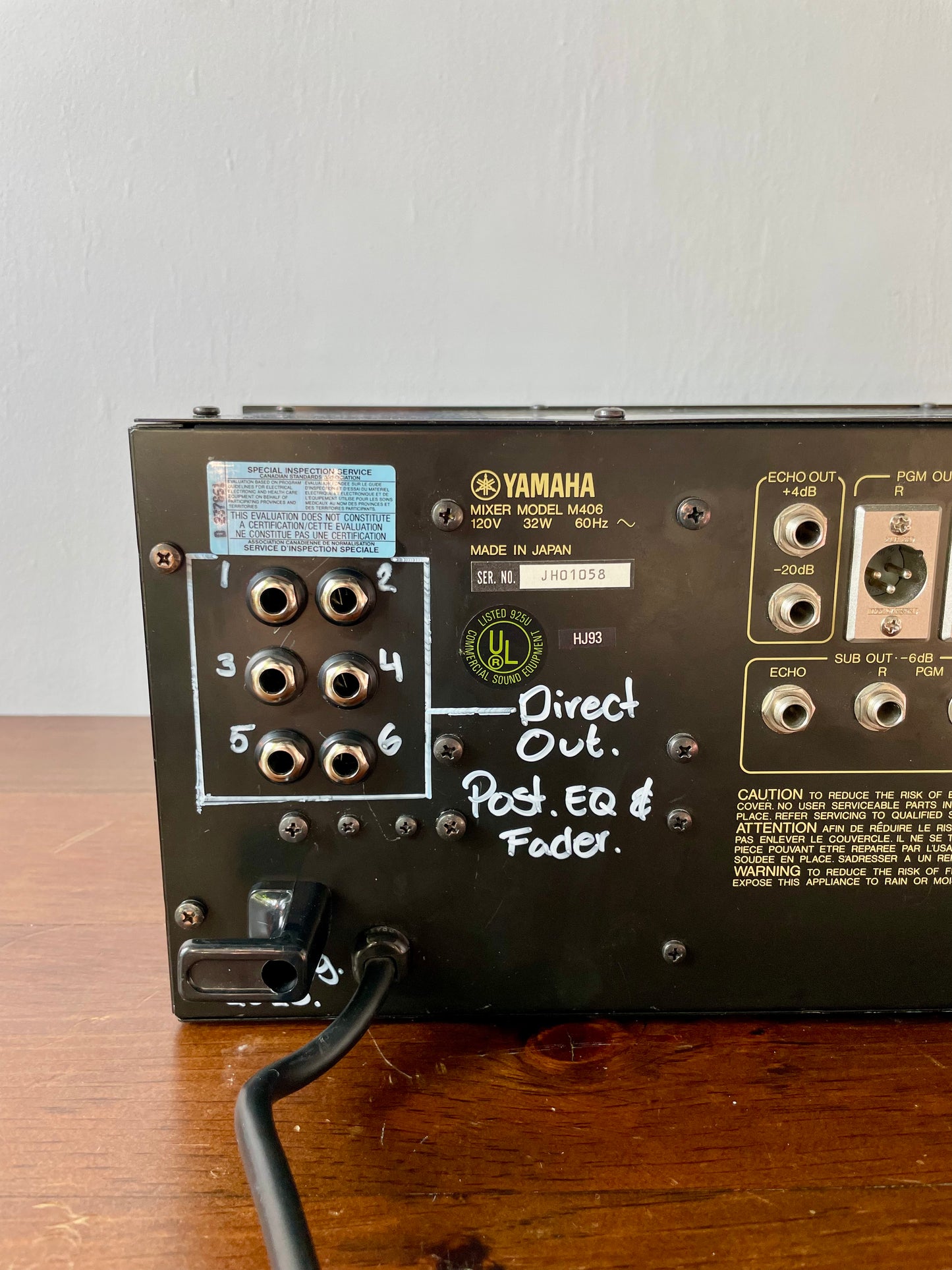 M406 Yamaha mixer with Direct Out Mod. by Headbangers. 6 Channel Rackmount