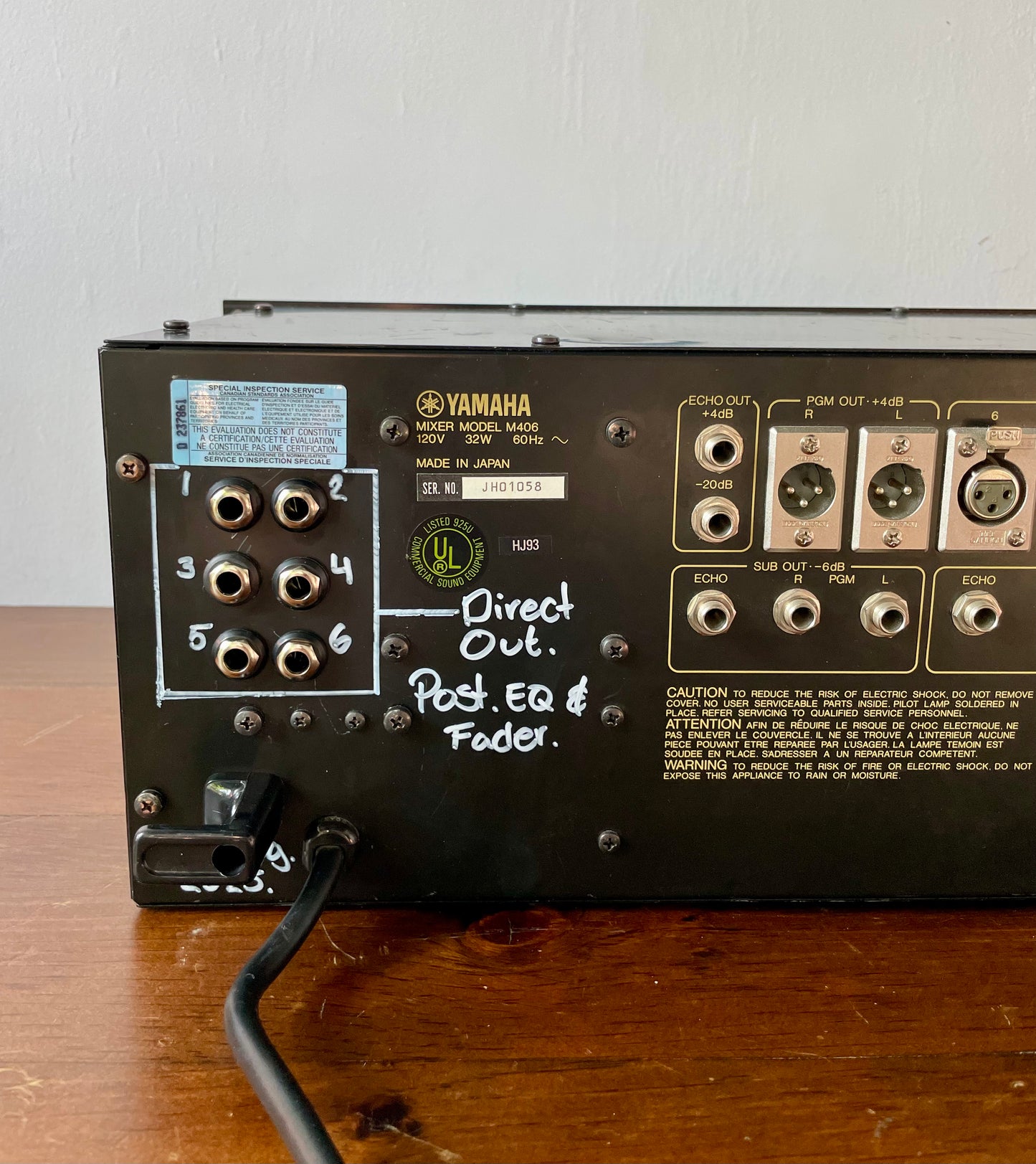 M406 Yamaha mixer with Direct Out Mod. by Headbangers. 6 Channel Rackmount