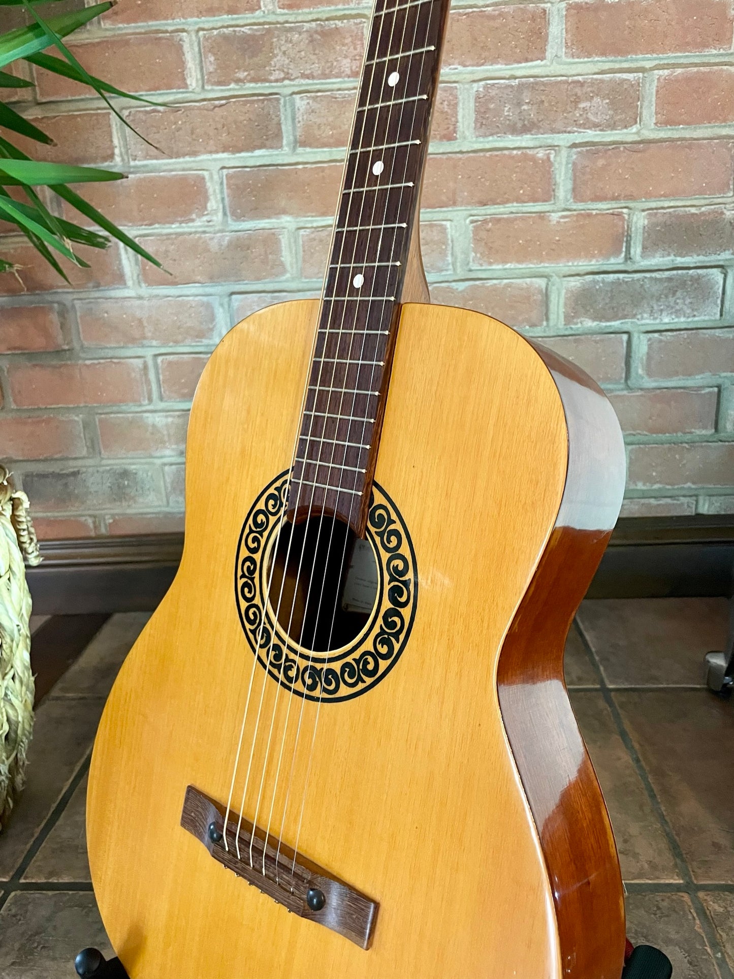 STUDIO L - 1971 EKO. Parlor Size Italian Guitar, Very Good Condition