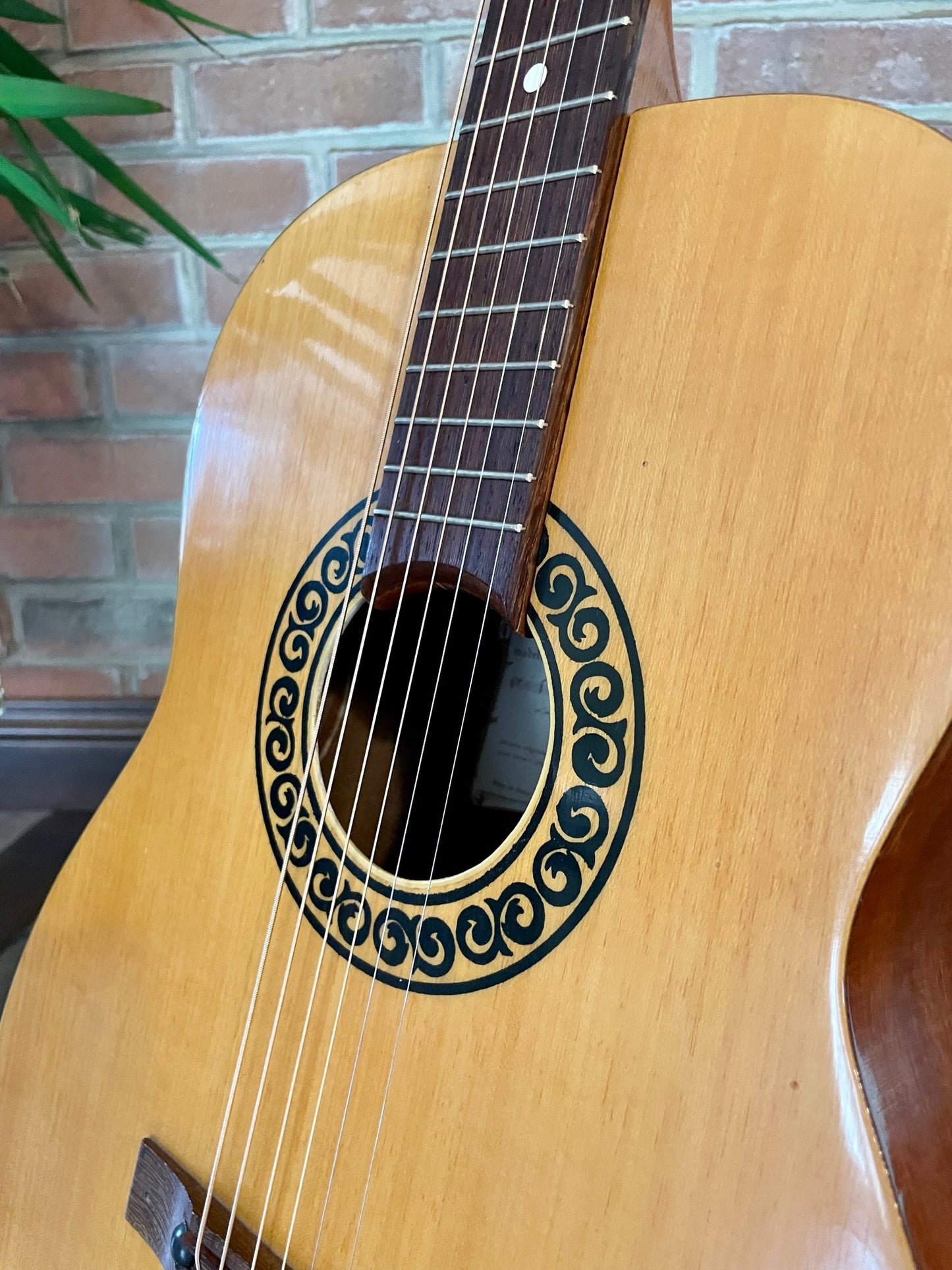 STUDIO L - 1971 EKO. Parlor Size Italian Guitar, Very Good Condition