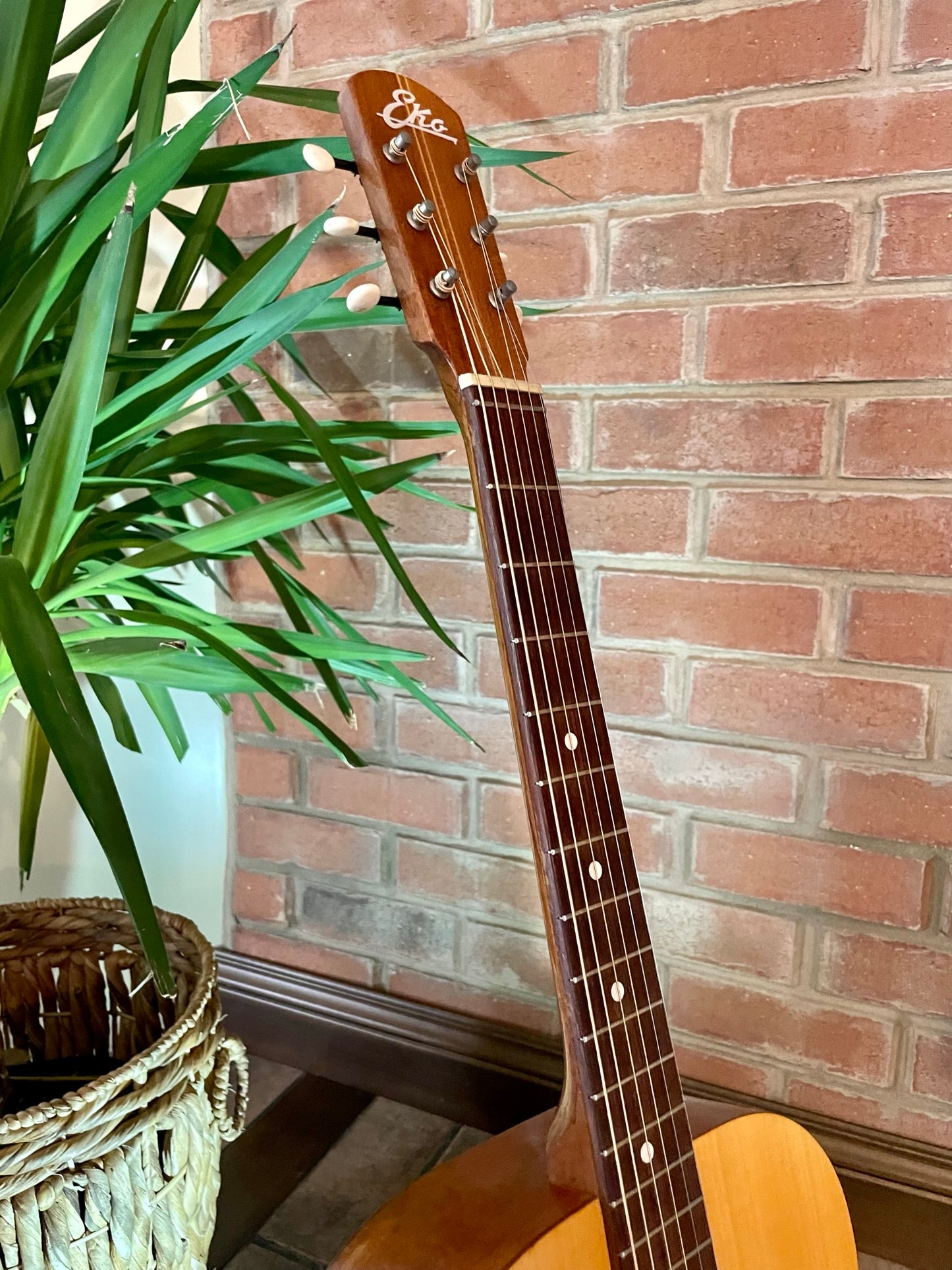 STUDIO L - 1971 EKO. Parlor Size Italian Guitar, Very Good Condition