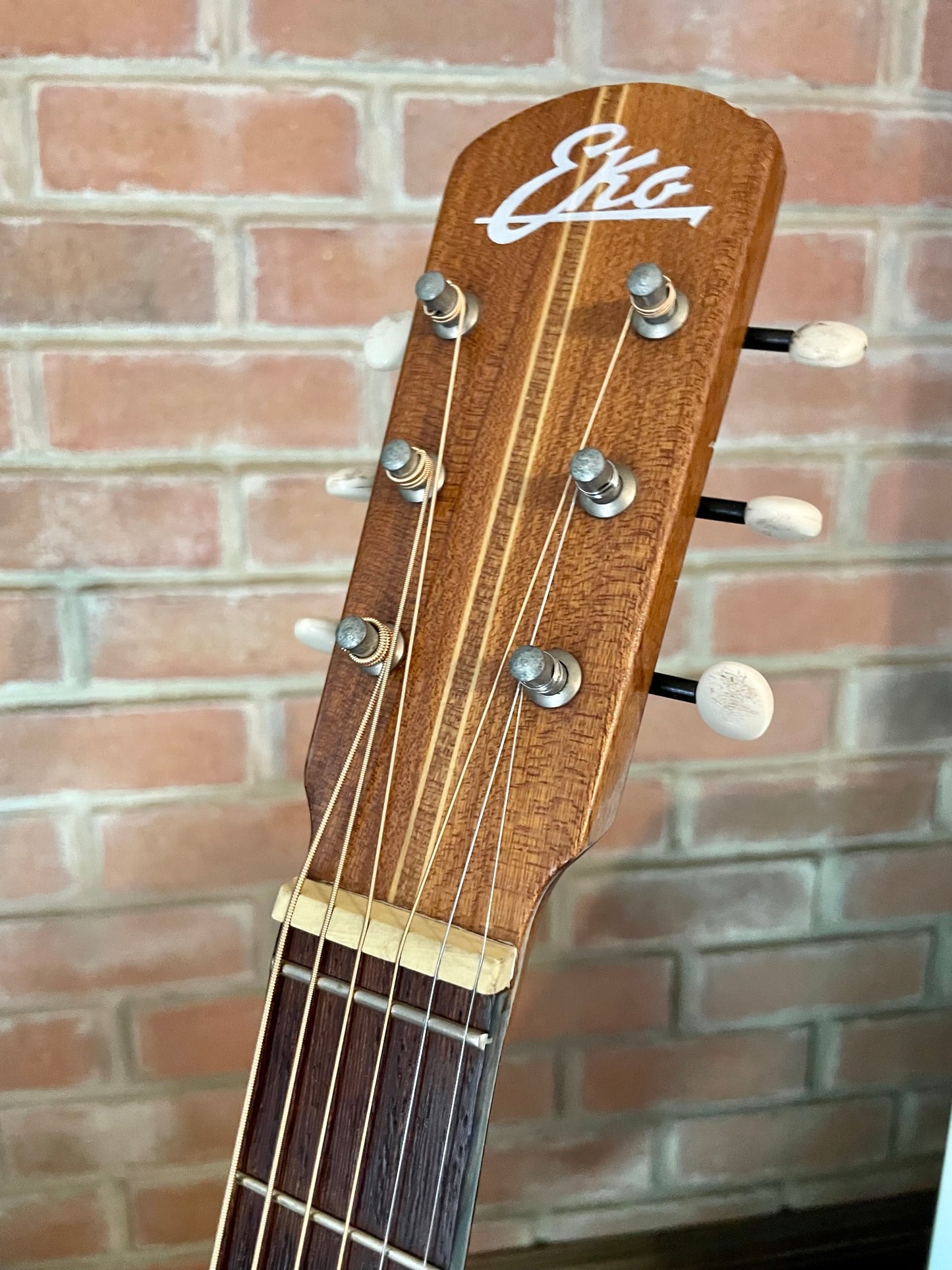 STUDIO L - 1971 EKO. Parlor Size Italian Guitar, Very Good Condition