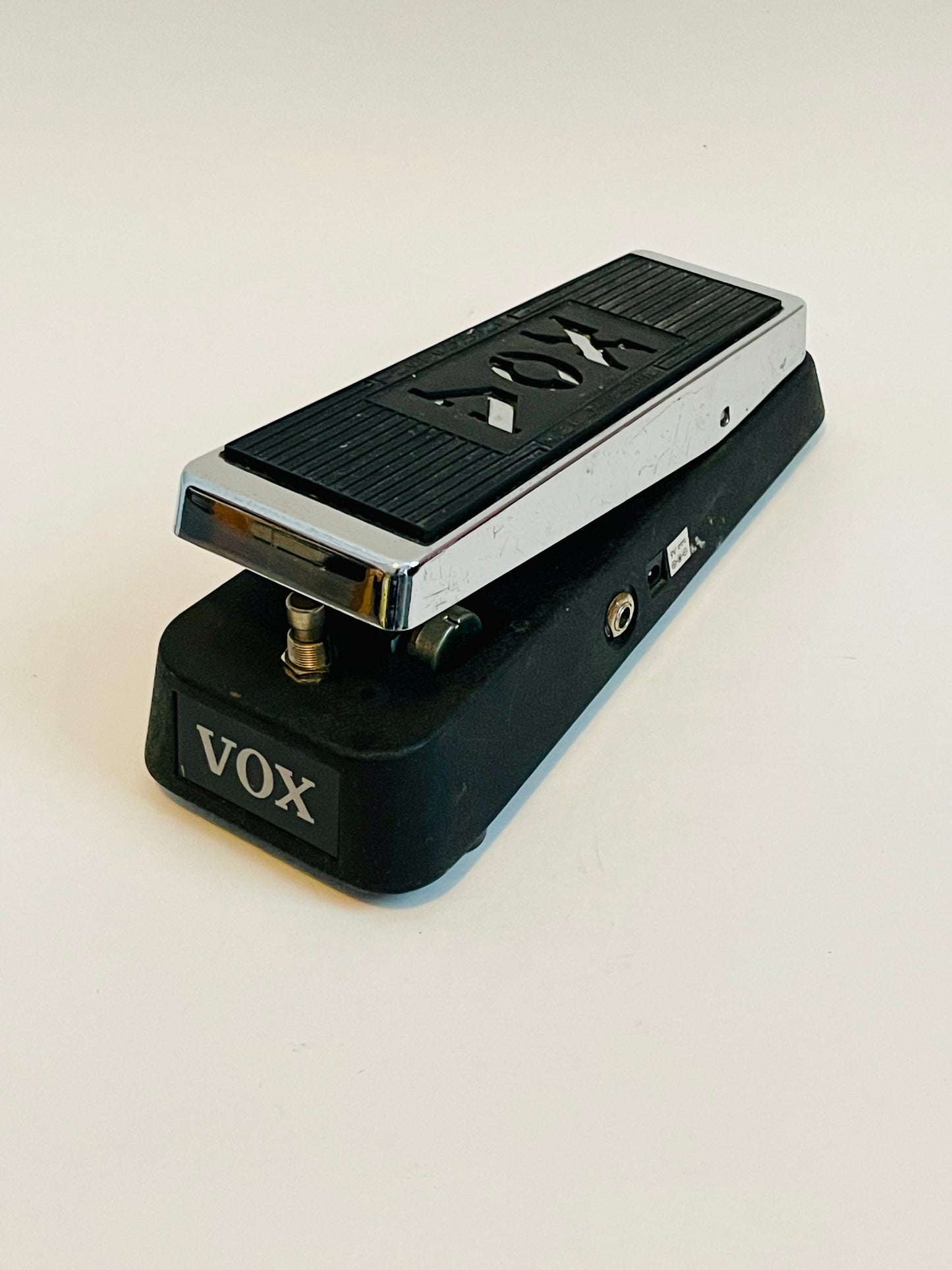 Vox V847A