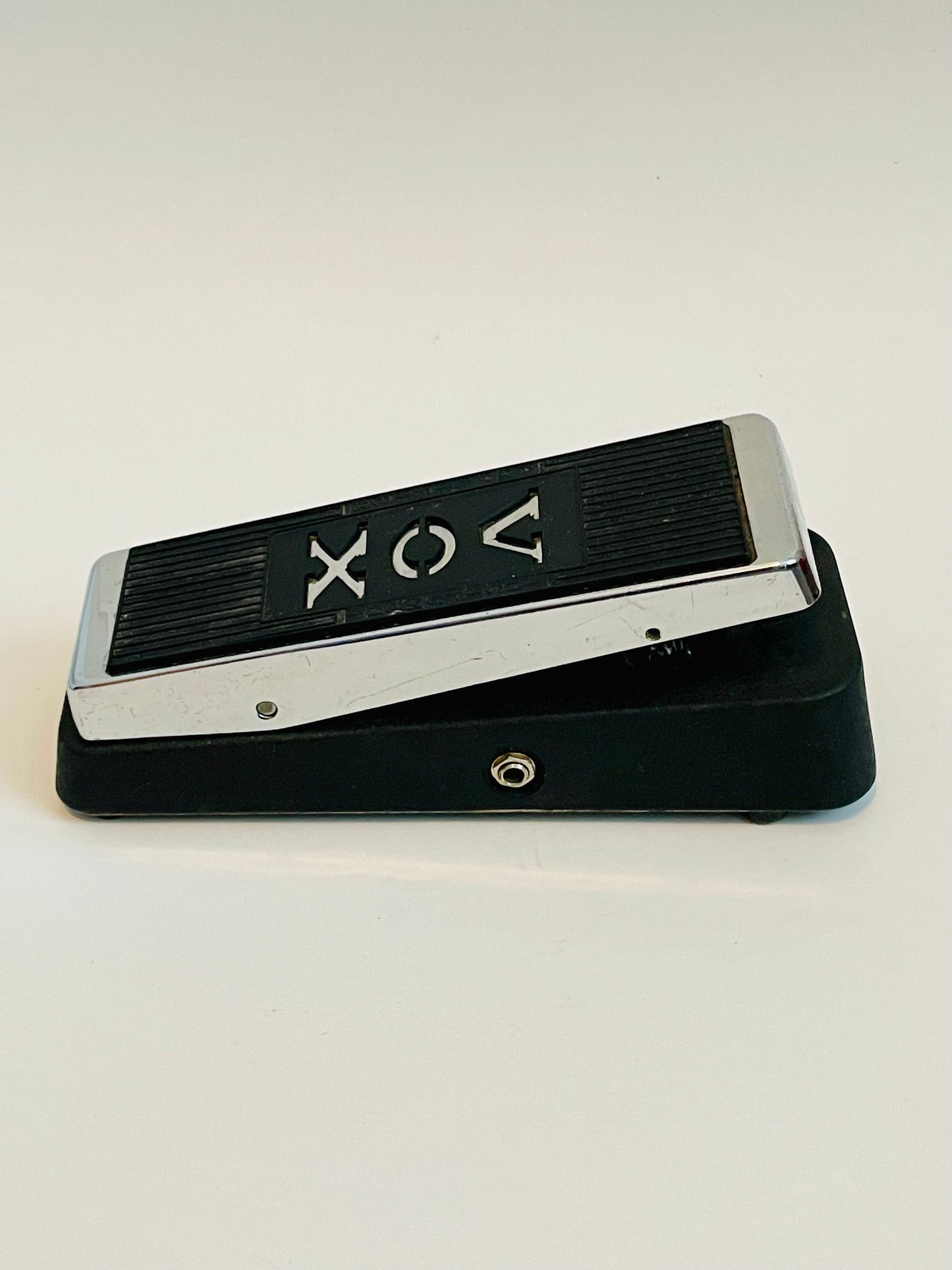 Vox V847A