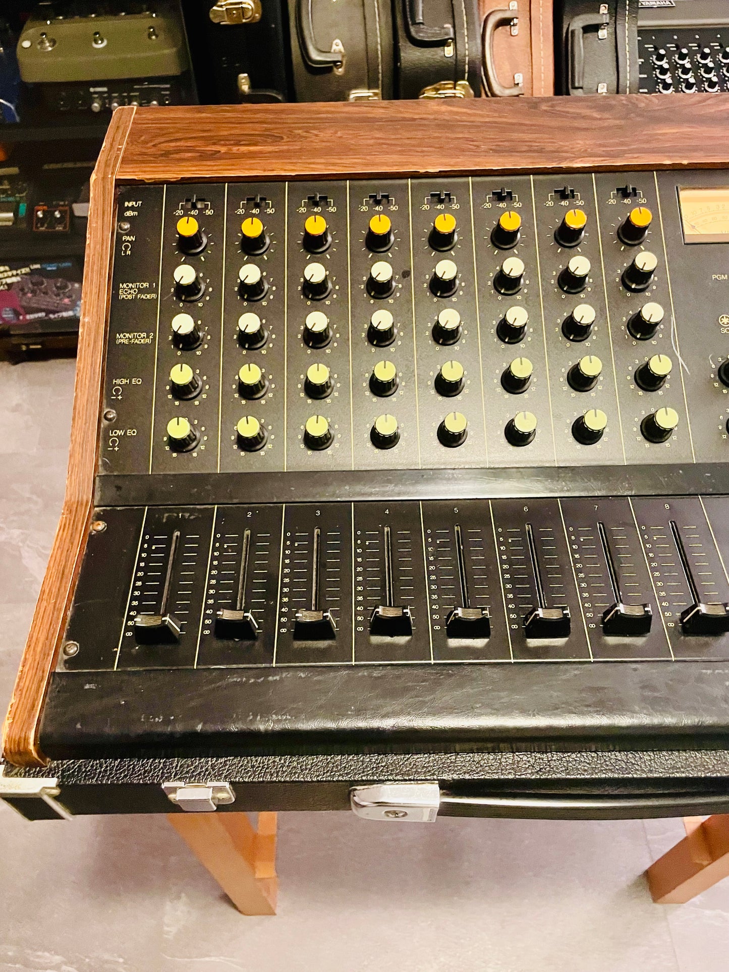 Yamaha PM-430 "Japa-Neve" fully recapped + Direct-Out Headbangers Mod! Tamura transformers 8-Channel Mixing Console 1970s