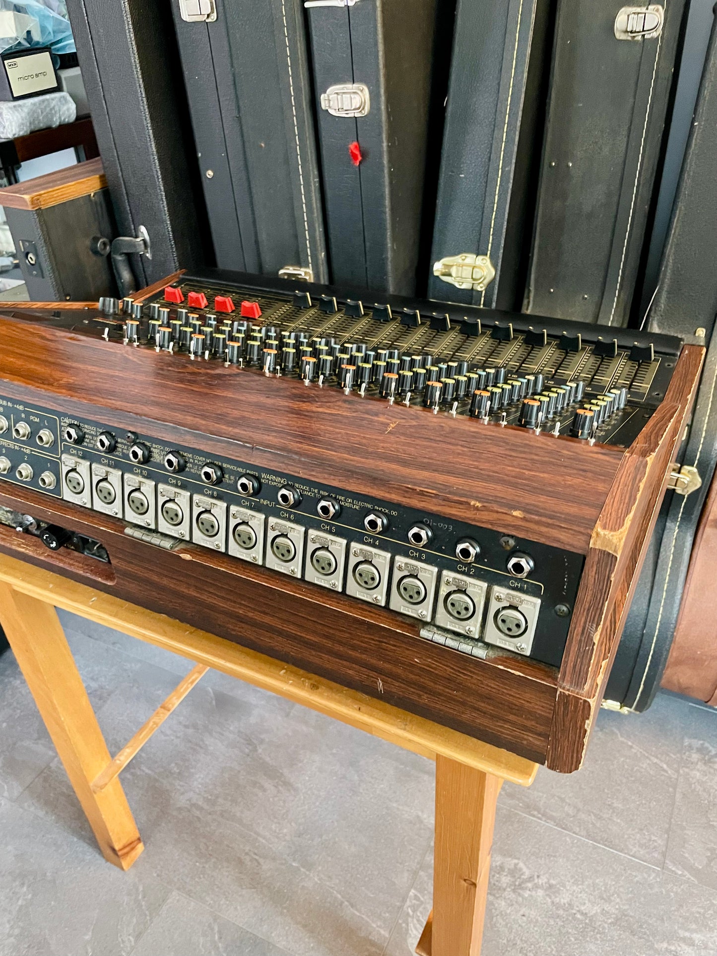Yamaha M512 - JapaNeve with Direct Outs, Tamura transformers, Polarity Reverse & Send Switching - Fully recapped and serviced
