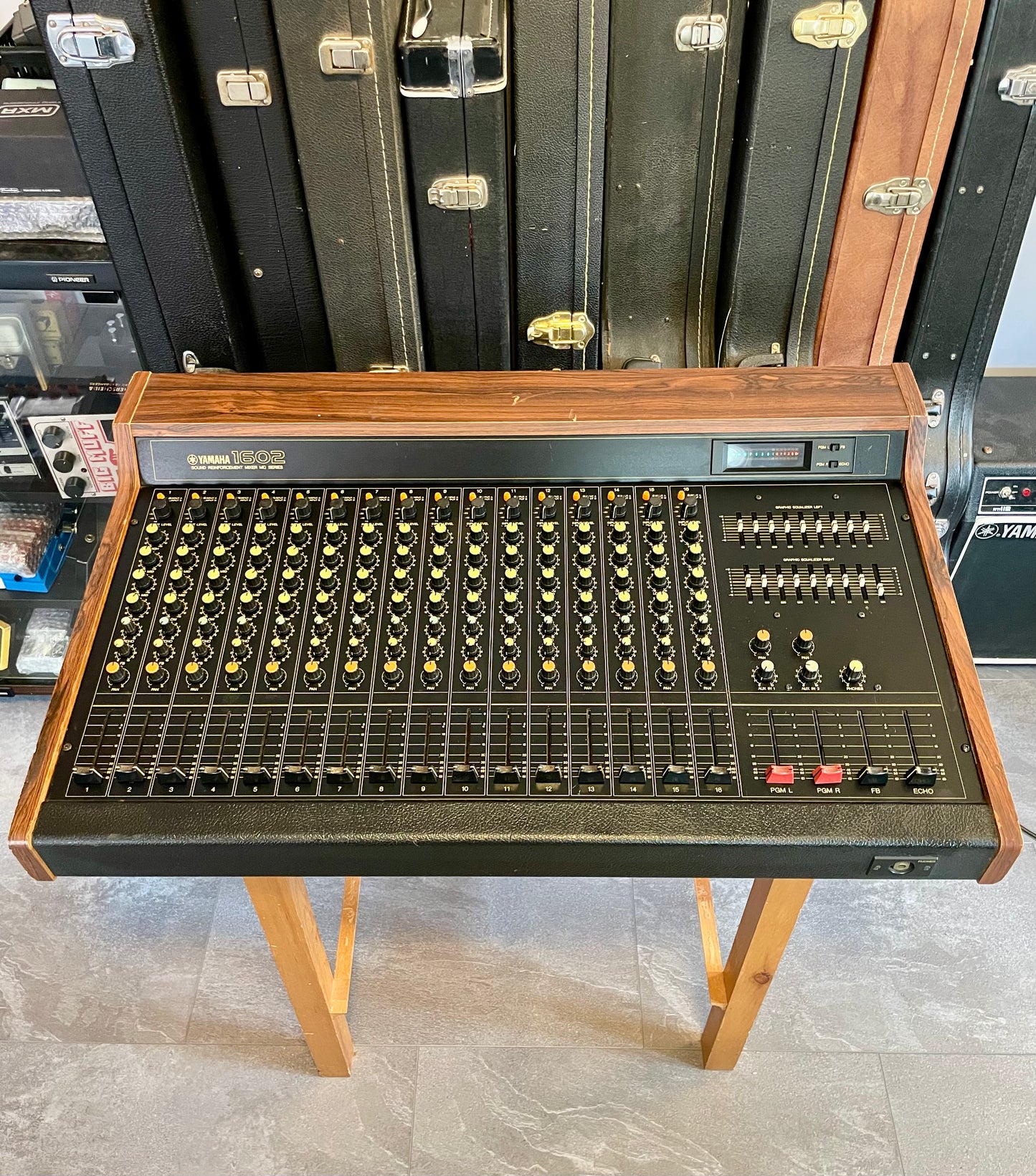 Yamaha MQ1602 "Japa-Neve" Mixer - Fully recapped + Direct-Outs - Tamura transformers, fat Pres. 4 band EQ