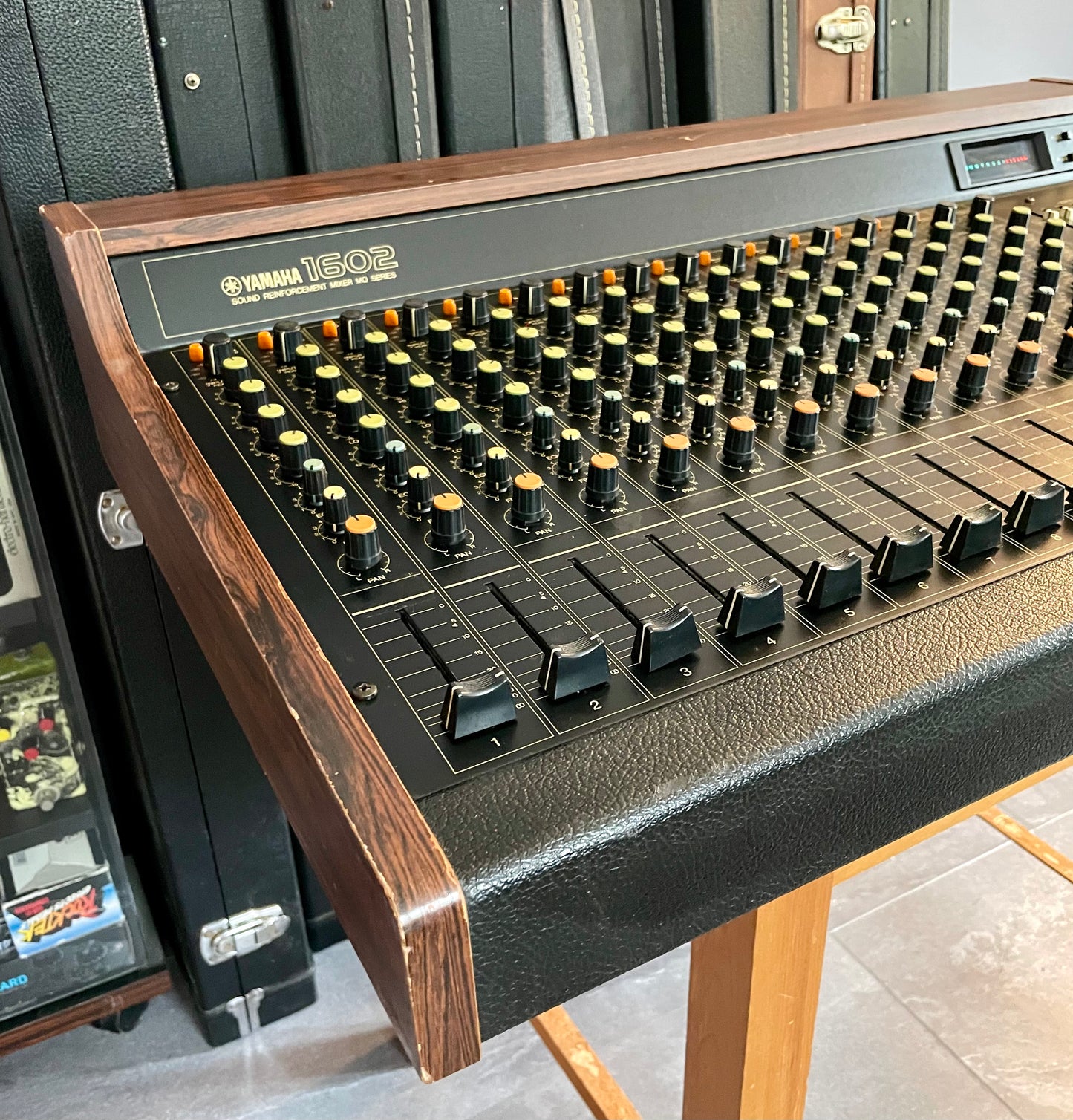 Yamaha MQ1602 "Japa-Neve" Mixer - Fully recapped + Direct-Outs - Tamura transformers, fat Pres. 4 band EQ