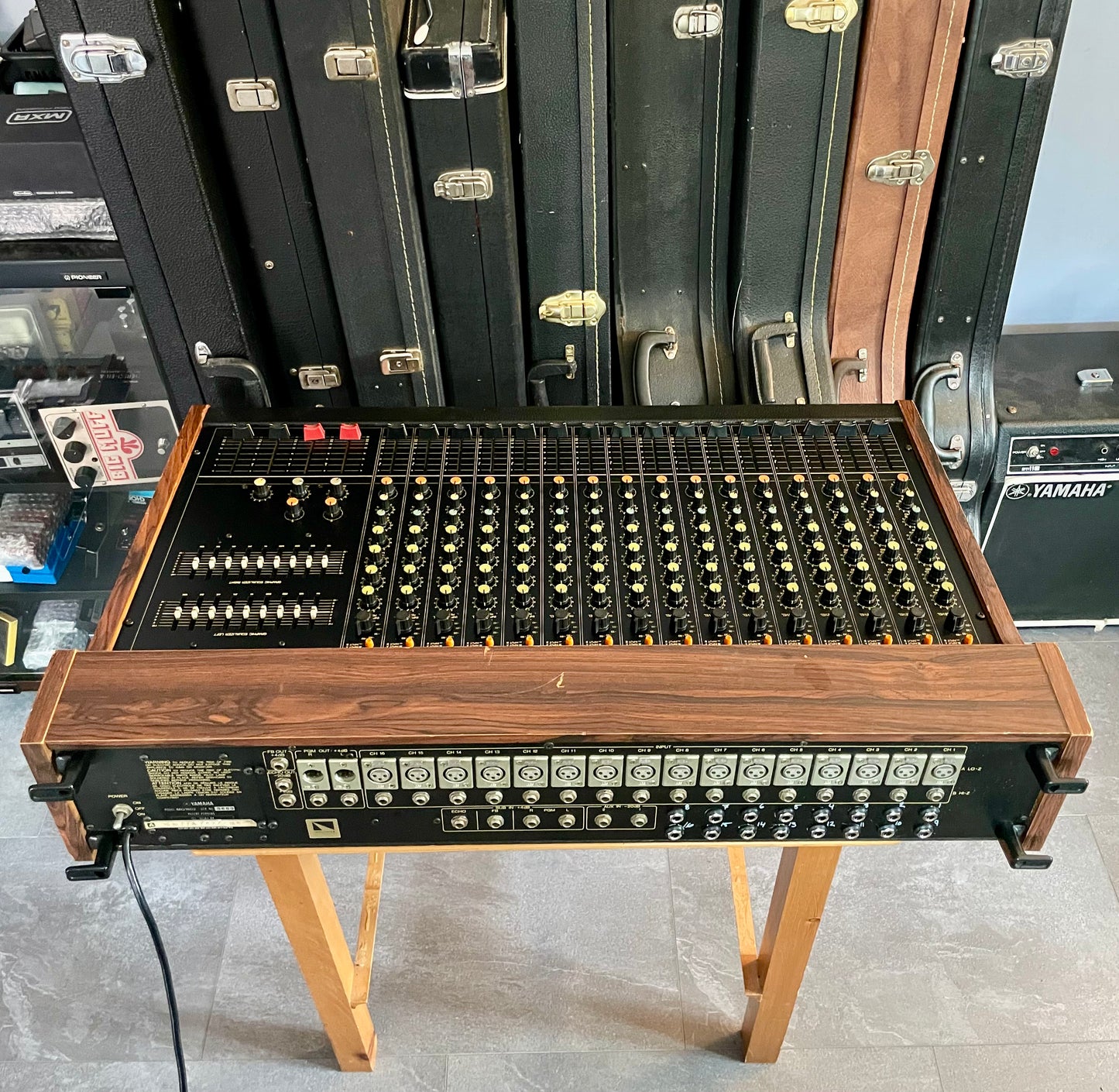 Yamaha MQ1602 "Japa-Neve" Mixer - Fully recapped + Direct-Outs - Tamura transformers, fat Pres. 4 band EQ