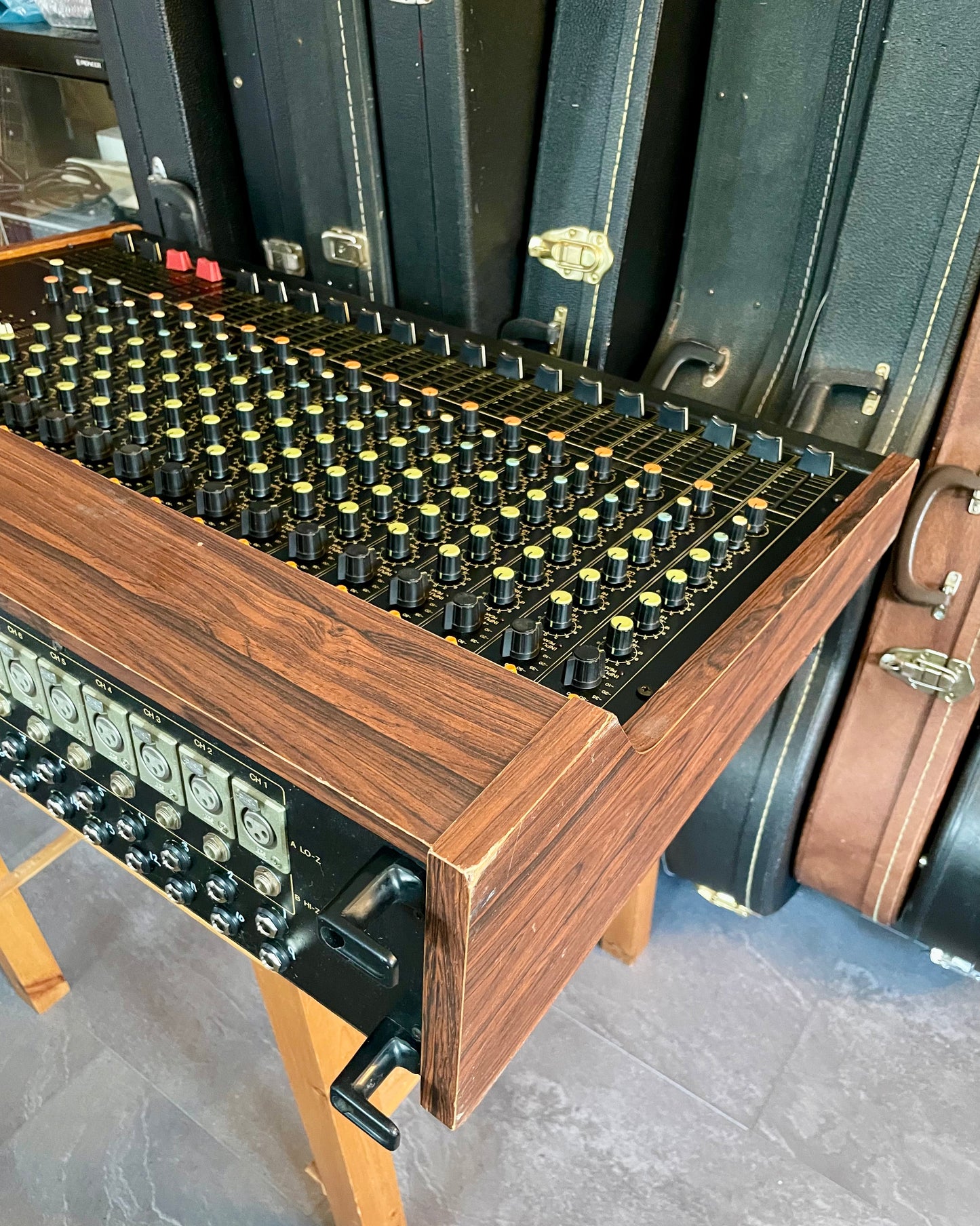 Yamaha MQ1602 "Japa-Neve" Mixer - Fully recapped + Direct-Outs - Tamura transformers, fat Pres. 4 band EQ