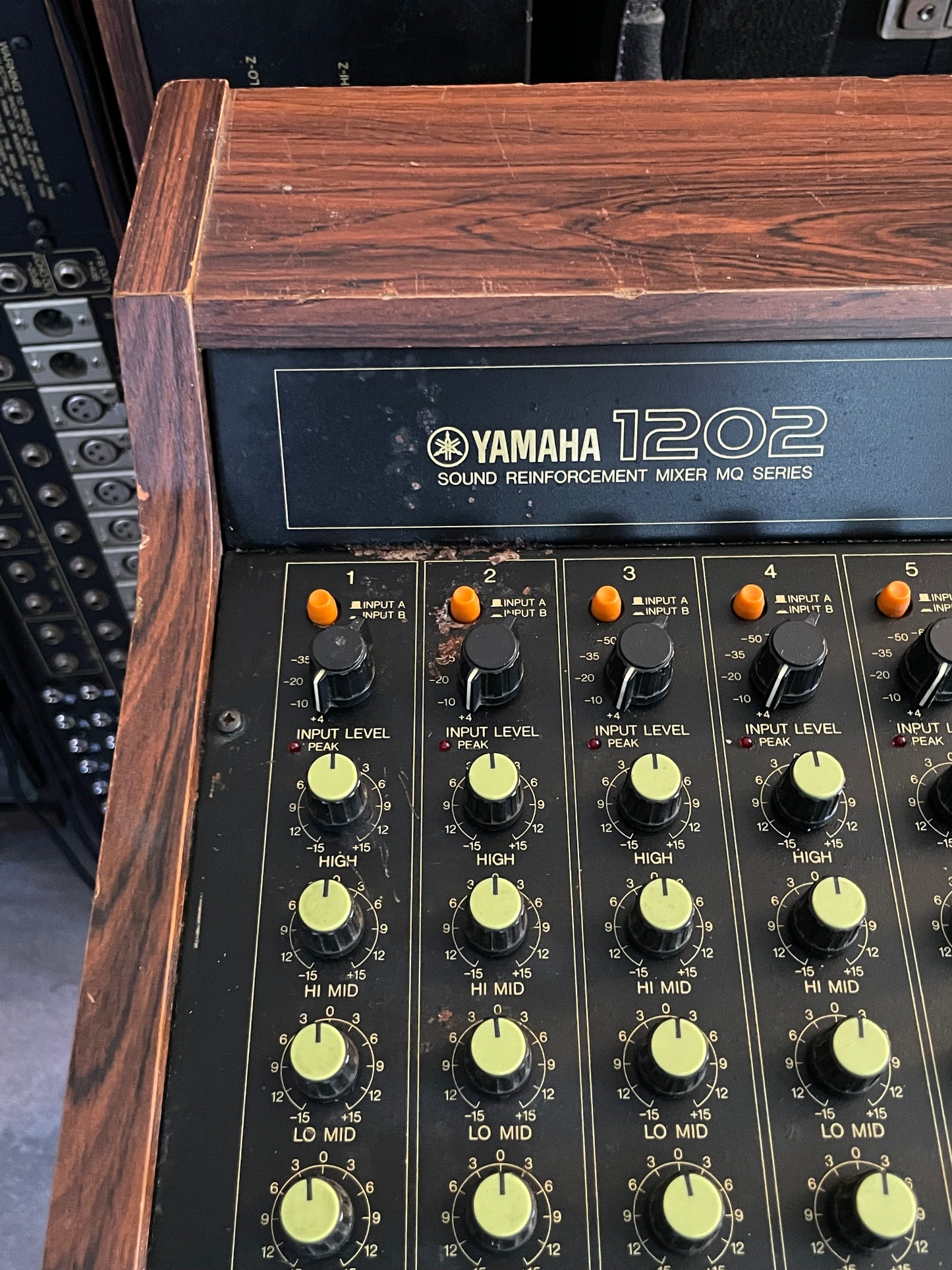 Yamaha MQ1202 "Japa-Neve", fully recapped + Direct-Out Headbangers Mod! Small PM1000, Tamura transformers, fat Pres. 4 band EQ