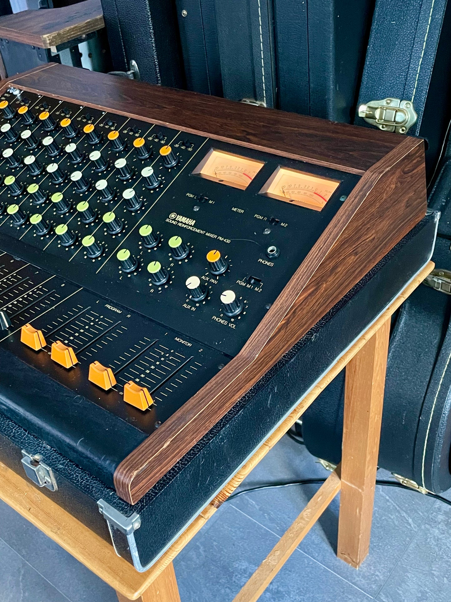Yamaha PM-430 "Japa-Neve" fully recapped with Direct Outs and Phantom Power. Tamura transformers - 8 Channel Mixing Console 1970s