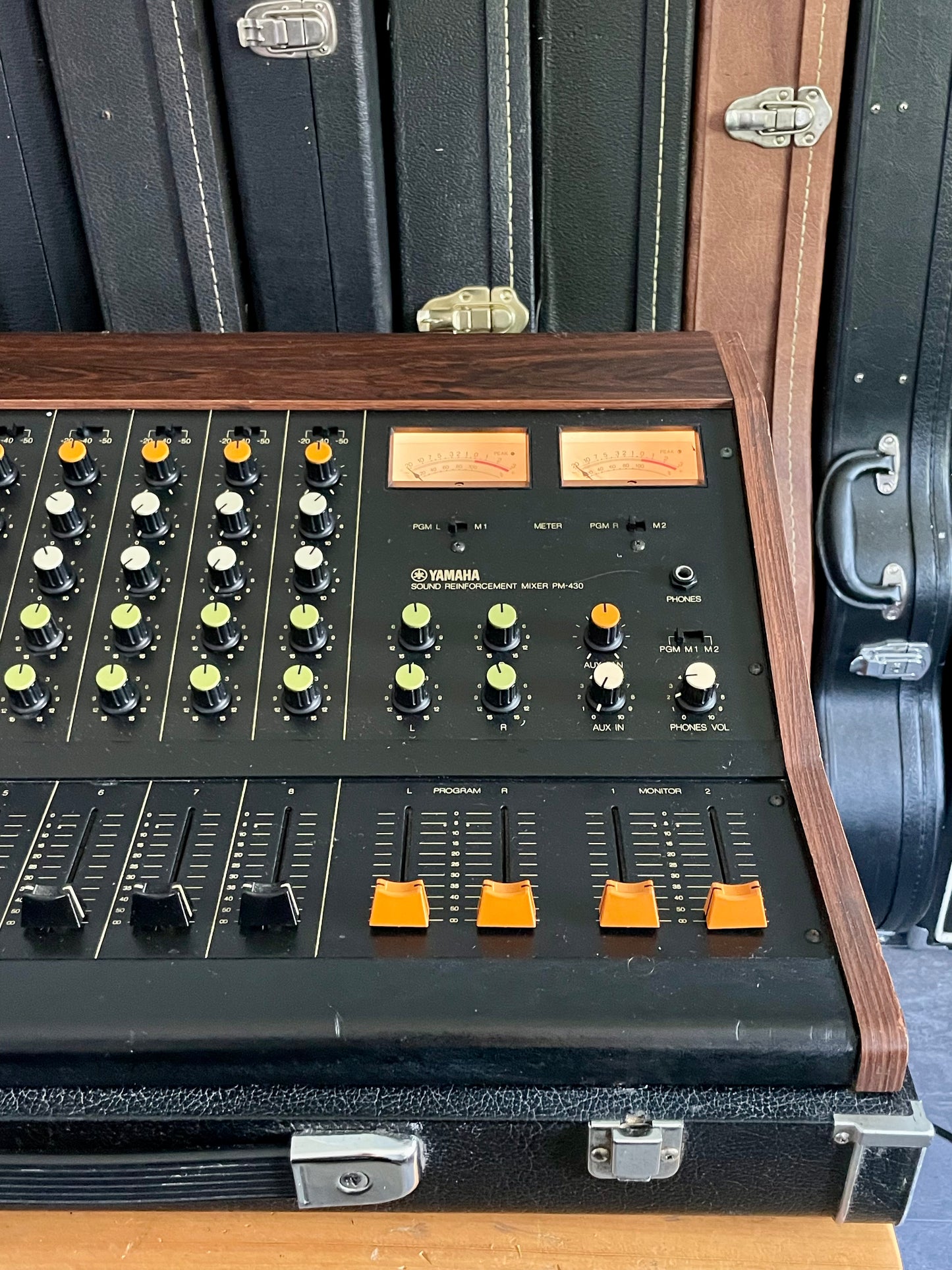 Yamaha PM-430 "Japa-Neve" fully recapped with Direct Outs and Phantom Power. Tamura transformers - 8 Channel Mixing Console 1970s
