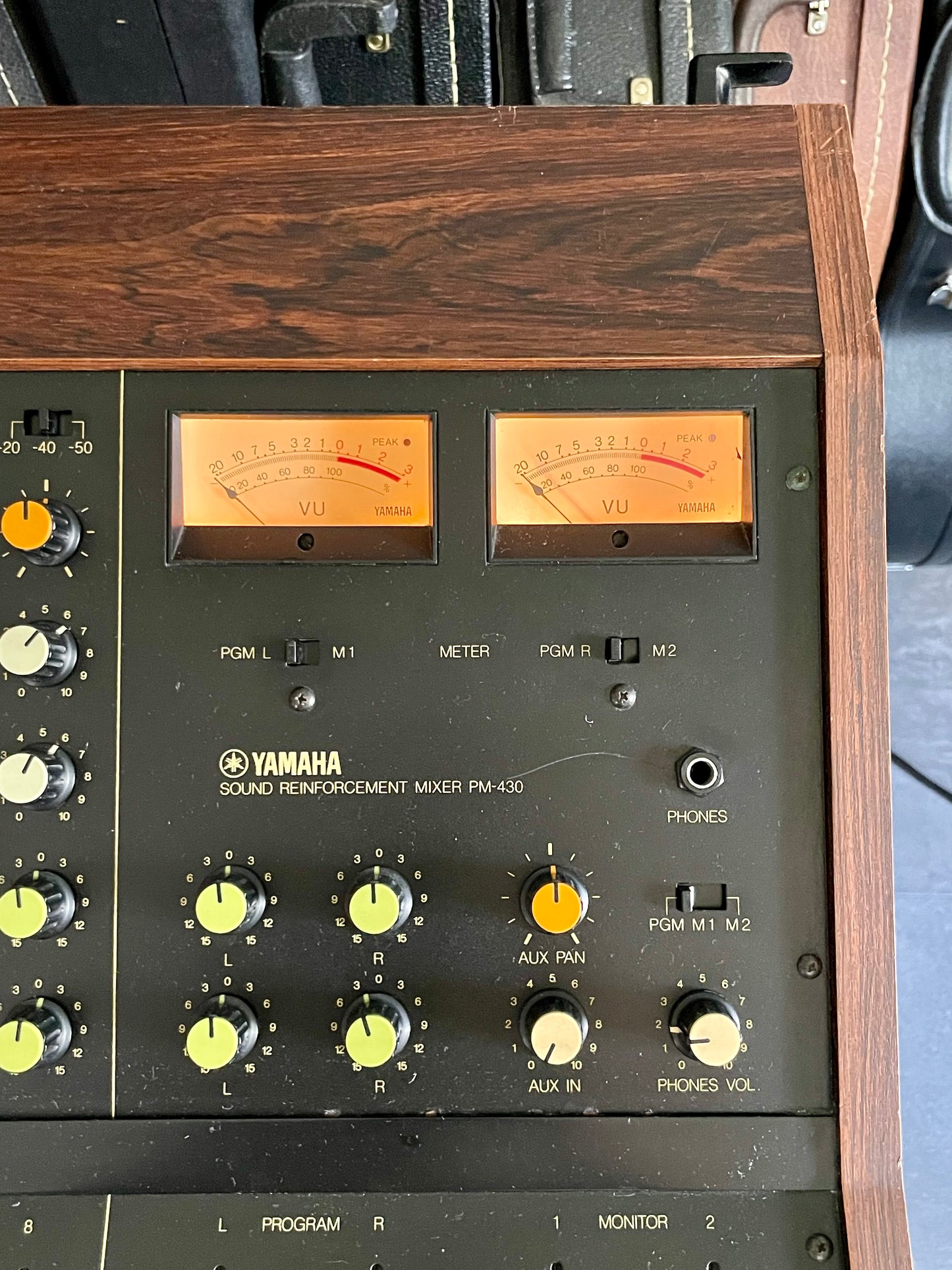Yamaha PM-430 "Japa-Neve" fully recapped with Direct Outs and Phantom Power. Tamura transformers - 8 Channel Mixing Console 1970s
