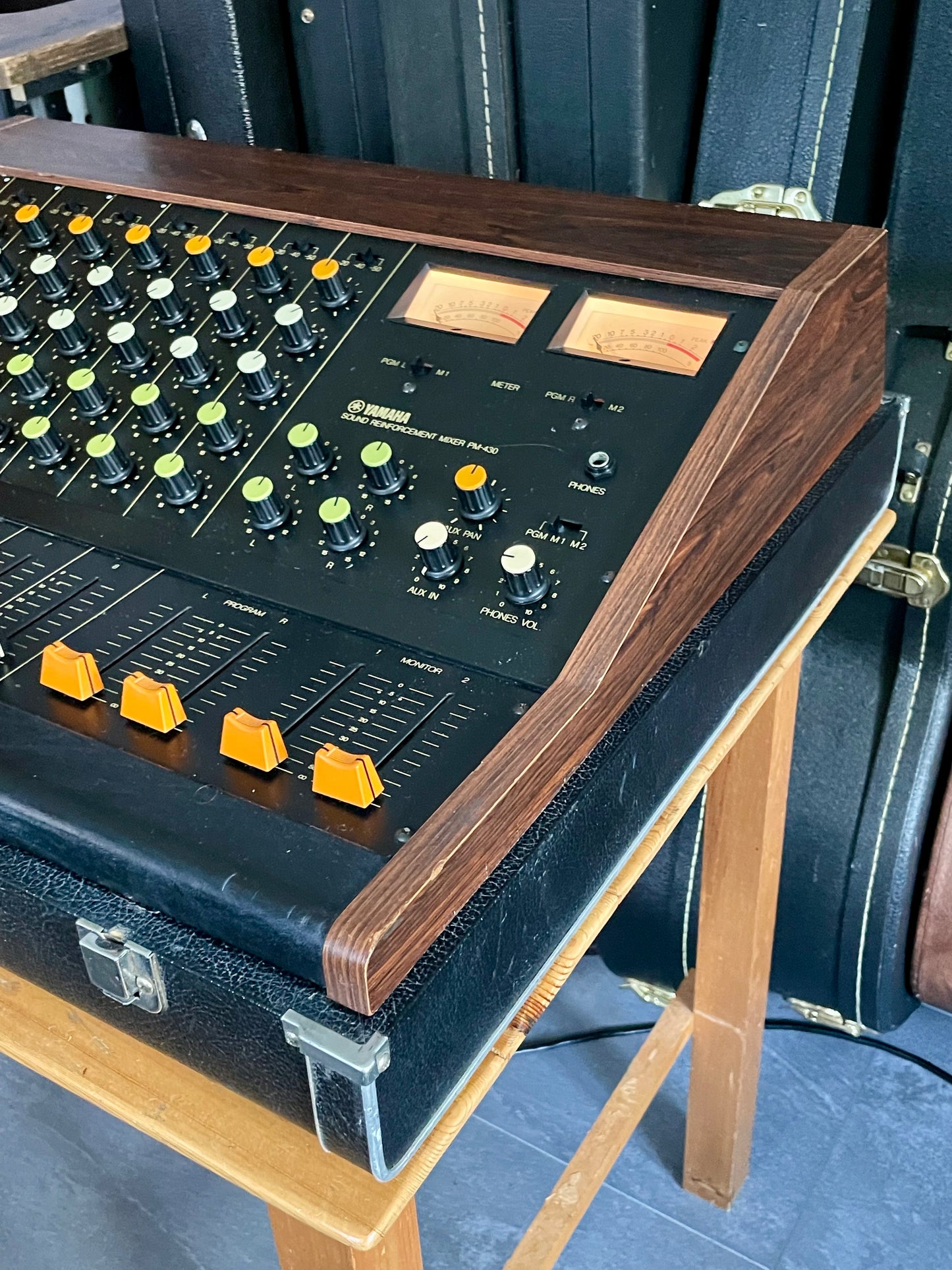 Yamaha PM-430 "Japa-Neve" fully recapped with Direct Outs and Phantom Power. Tamura transformers - 8 Channel Mixing Console 1970s