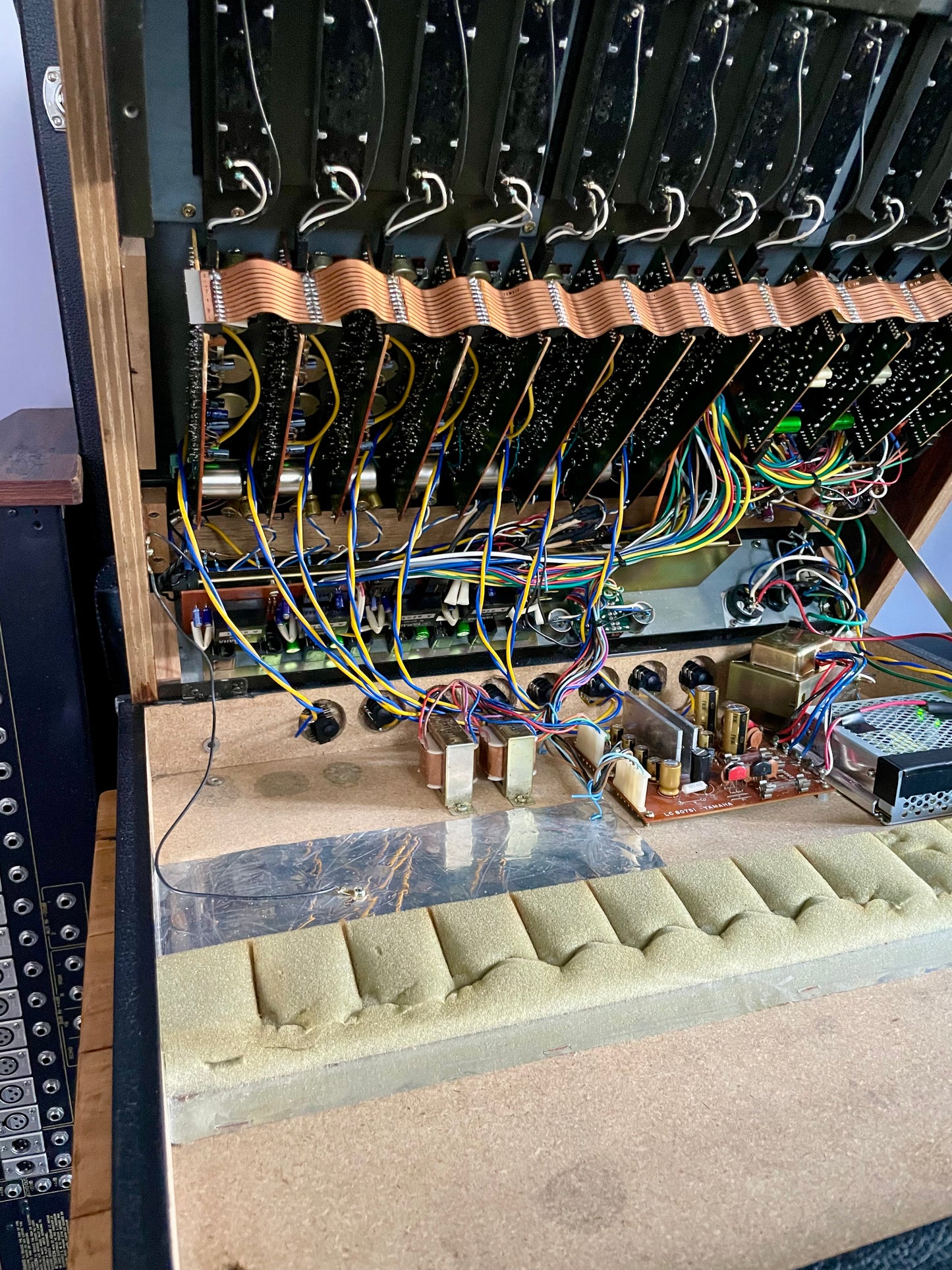 Yamaha PM-430 "Japa-Neve" fully recapped with Direct Outs and Phantom Power. Tamura transformers - 8 Channel Mixing Console 1970s