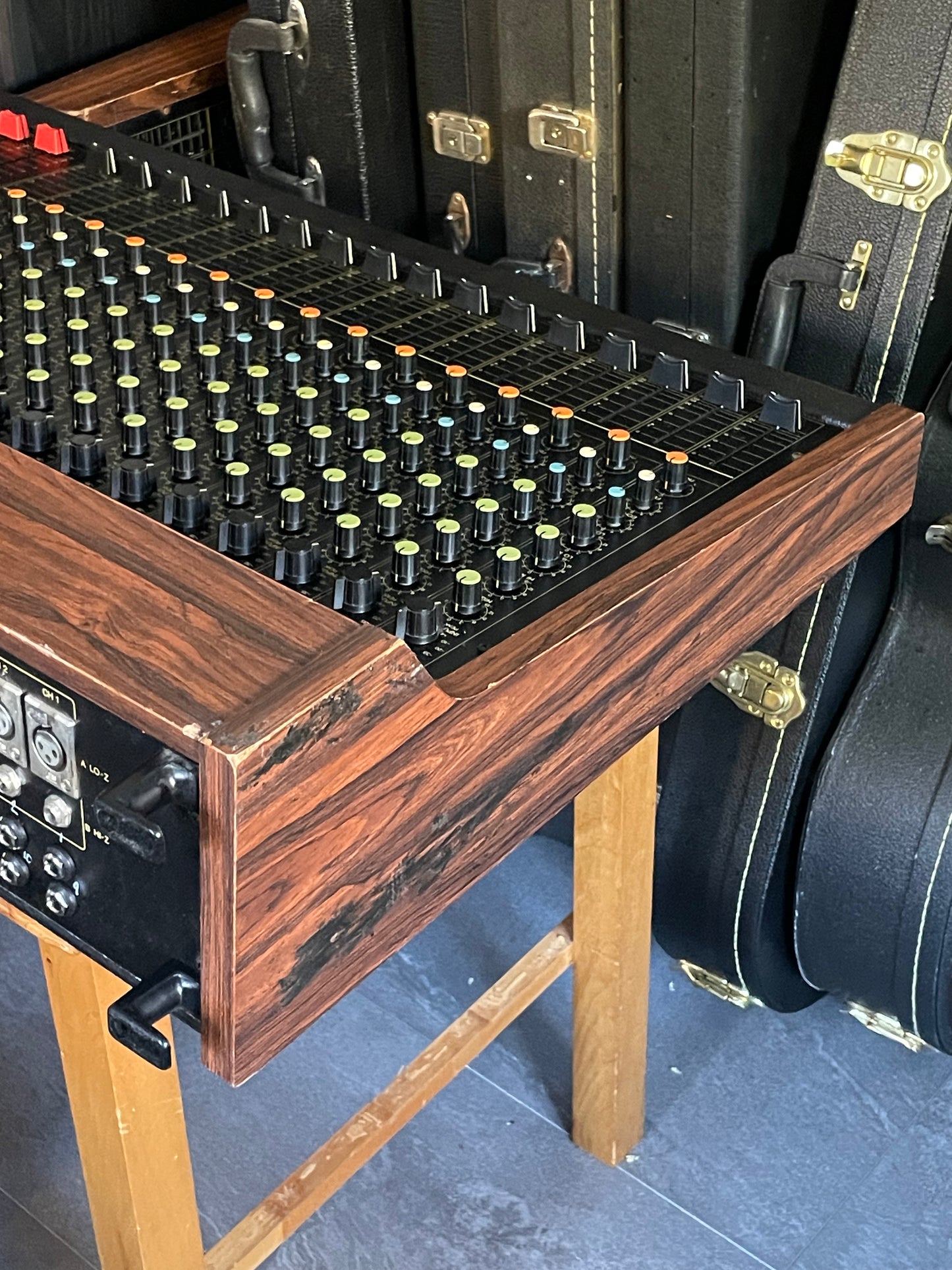 Yamaha MQ1602 "Japa-Neve" Mixer - Fully recapped + Direct-Outs - Tamura transformers, fat Pres. 4 band EQ