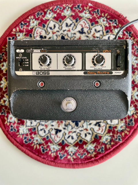 BOSS DM-1　オリジナル Boss DM-1 Delay Machine - Japan 1978 – Herscheid and the Headbangers