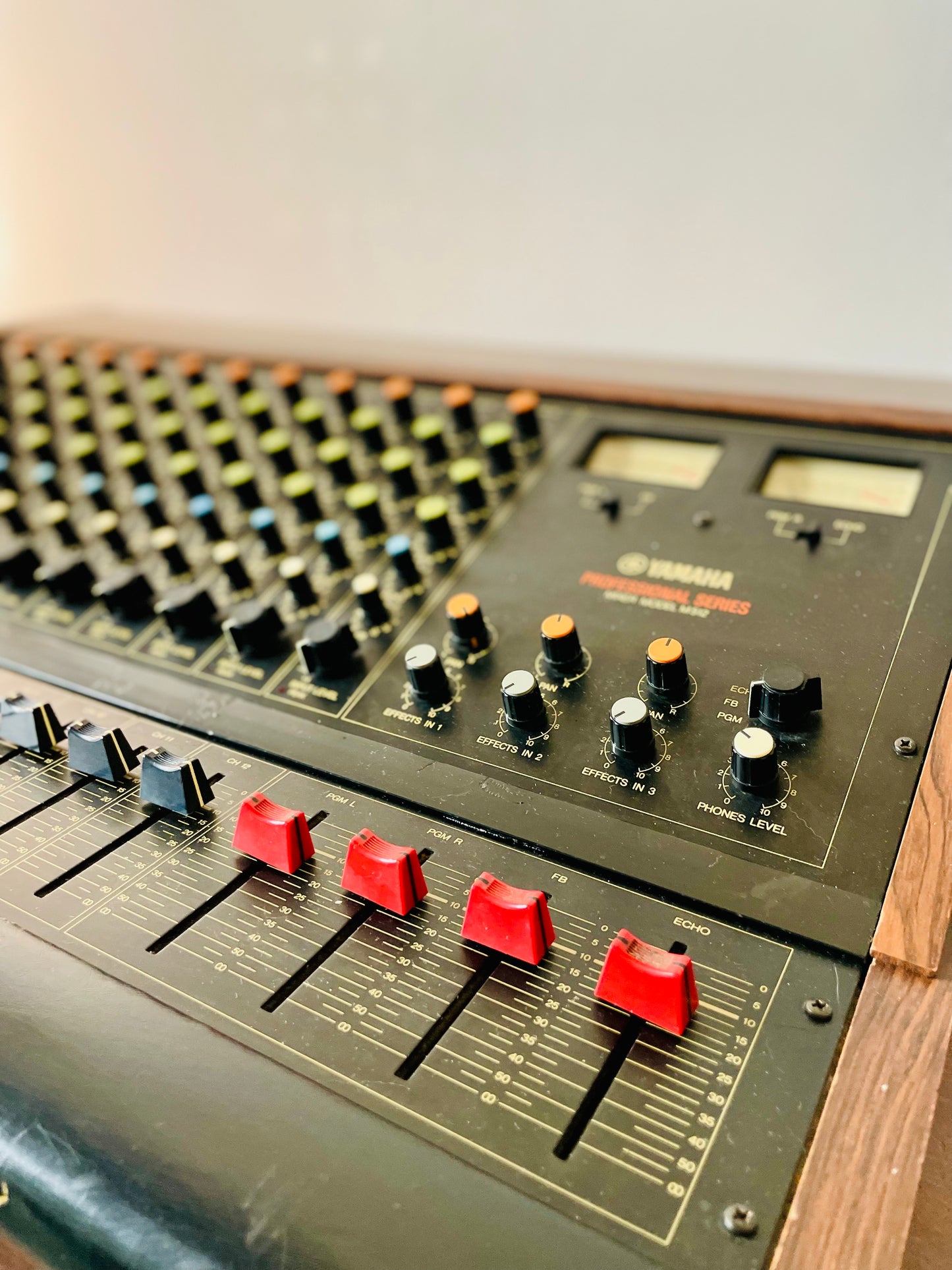 M 512 -Yamaha Vintage Mixer - Headbangers Direct out mod (fully serviced)