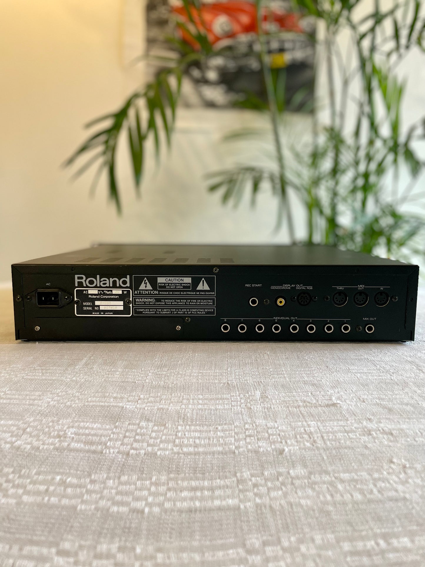550 Roland Therrien Roland S-550 Digital Sampler 1988 – Herscheid and the Headbangers