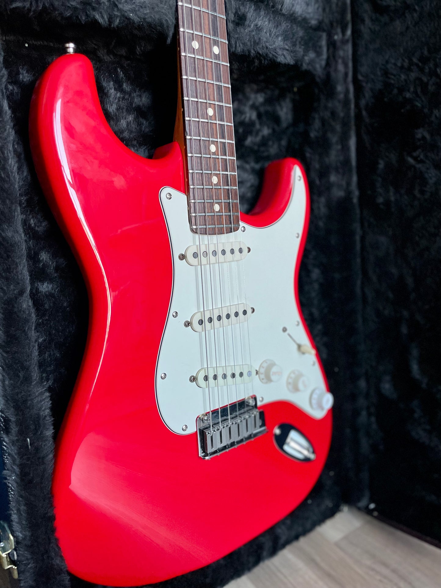 1996 Fender American Standard 50th Anniversary Stratocaster with Rosewood Fretboard - Hot Rod Red