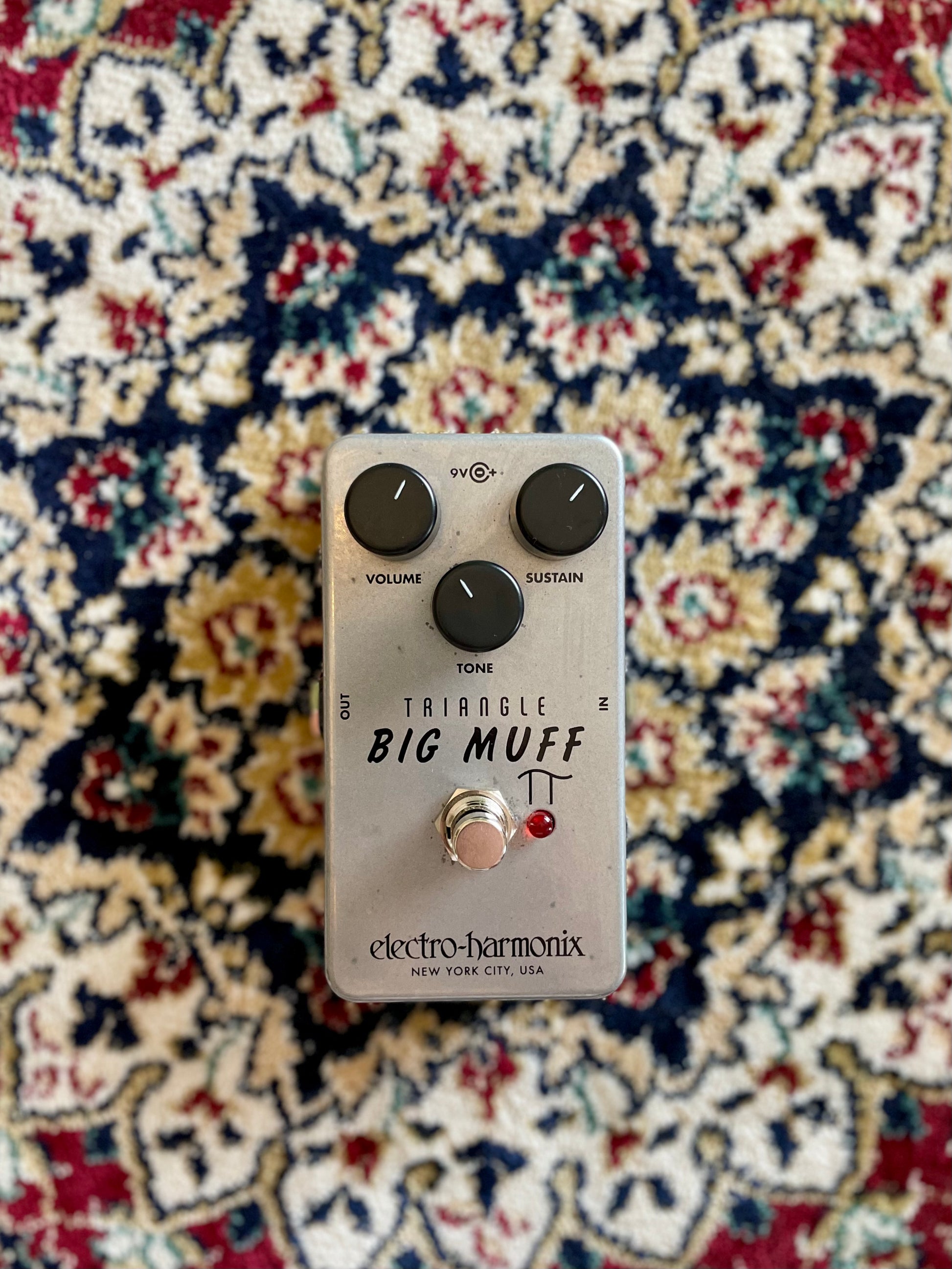 Test Electro-Harmonix Triangle Big Muff Pi pédale de fuzz pour guitare - Audiofanzine Test Electro-Harmonix Triangle Big Muff Pi pédale de fuzz pour guitare - Audiofanzine