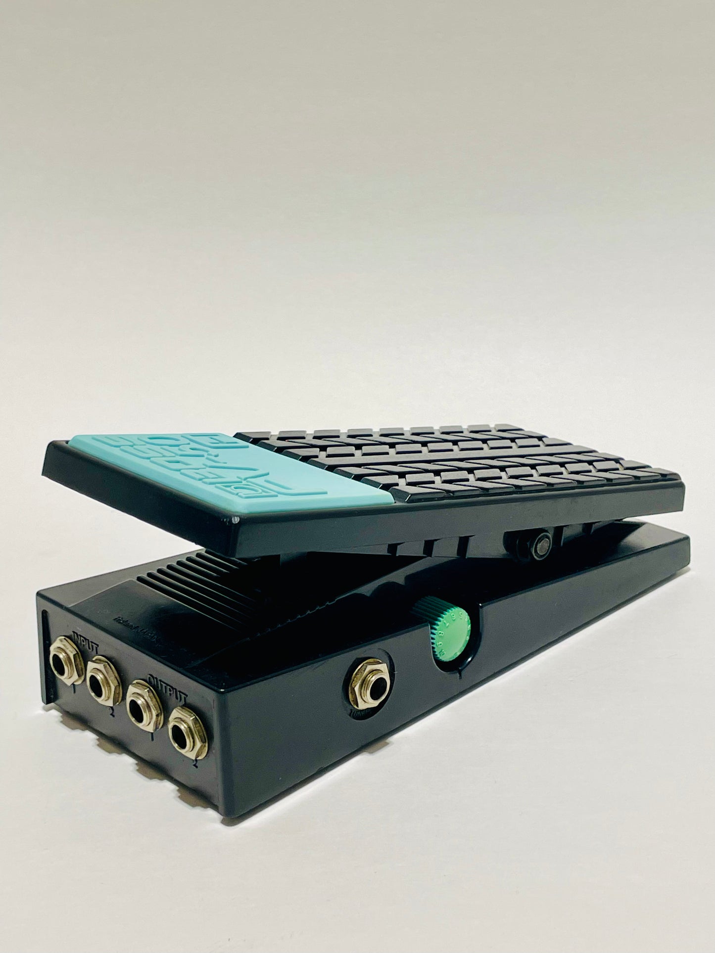 Boss FV-50H High-Impedance Stereo Volume Pedal