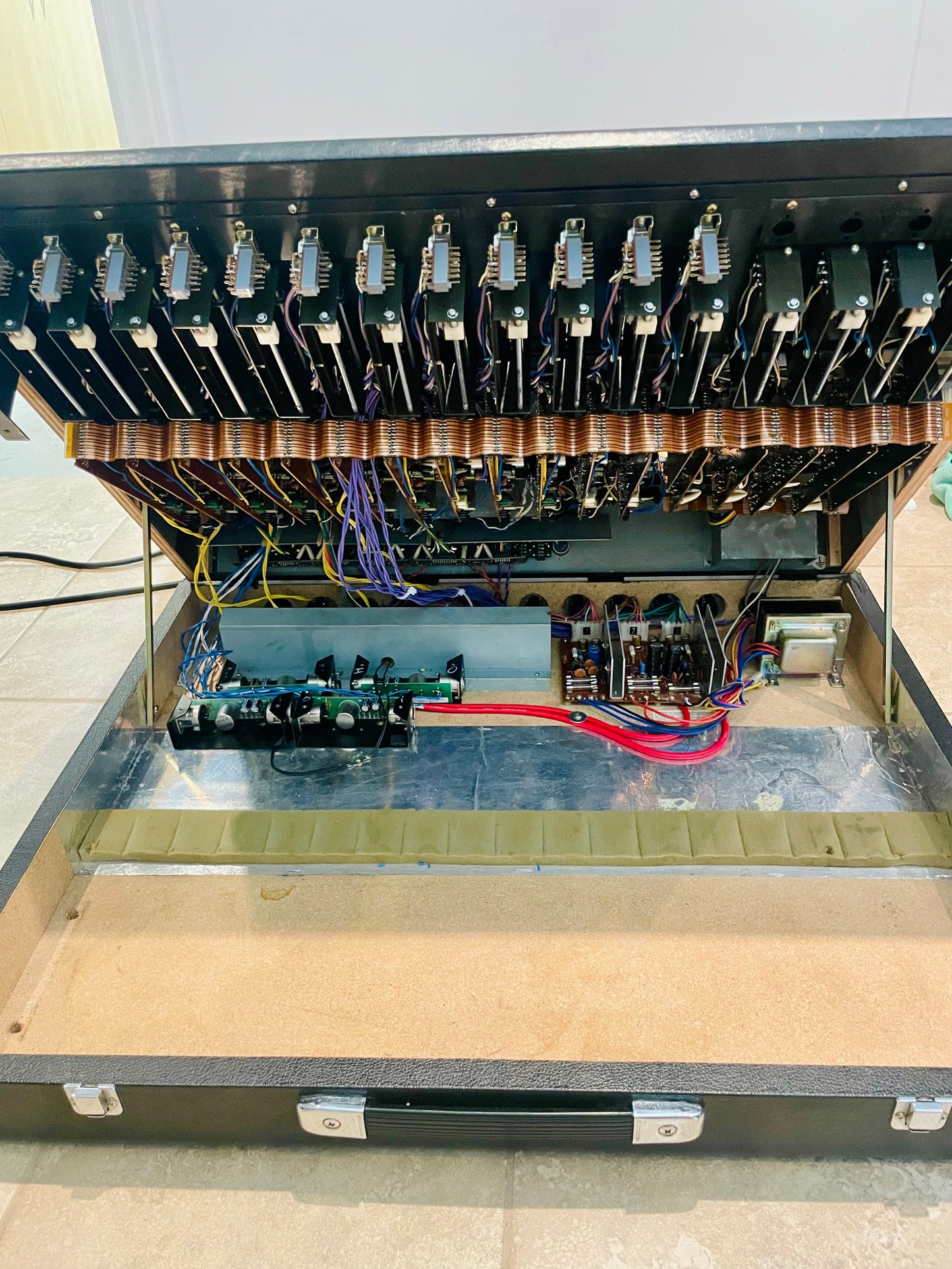 FREE SHIPPING - Yamaha PM-700 "Japa-Neve" fully recapped + Direct-Out Headbangers Tamura transformers 12-Channel Mixing Console 1970s