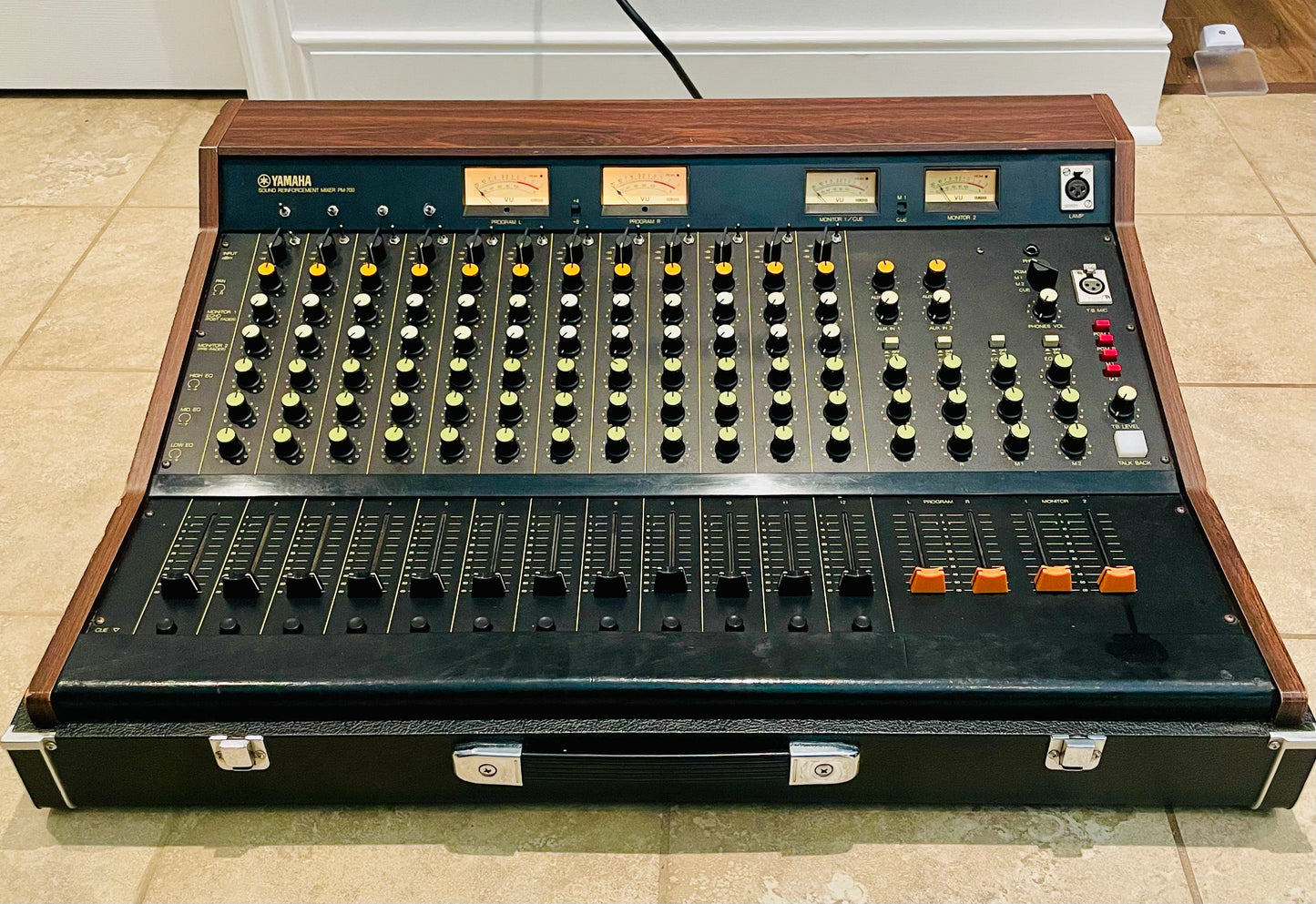 FREE SHIPPING - Yamaha PM-700 "Japa-Neve" fully recapped + Direct-Out Headbangers Tamura transformers 12-Channel Mixing Console 1970s