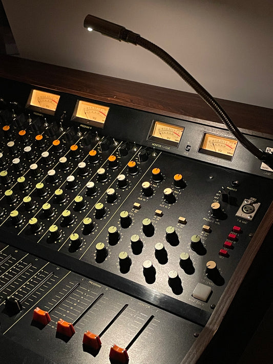 FREE SHIPPING - Yamaha PM-700 "Japa-Neve" fully recapped + Direct-Out Headbangers Tamura transformers 12-Channel Mixing Console 1970s