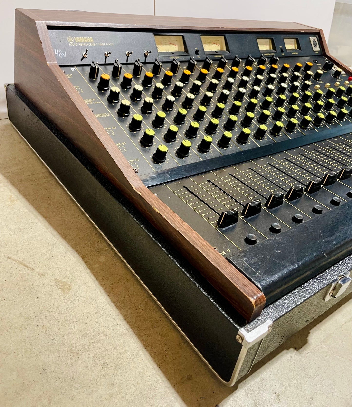 FREE SHIPPING - Yamaha PM-700 "Japa-Neve" fully recapped + Direct-Out Headbangers Tamura transformers 12-Channel Mixing Console 1970s