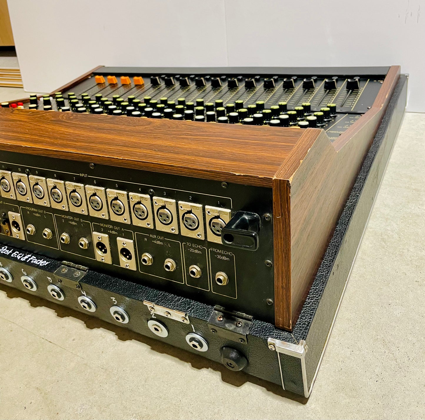 FREE SHIPPING - Yamaha PM-700 "Japa-Neve" fully recapped + Direct-Out Headbangers Tamura transformers 12-Channel Mixing Console 1970s